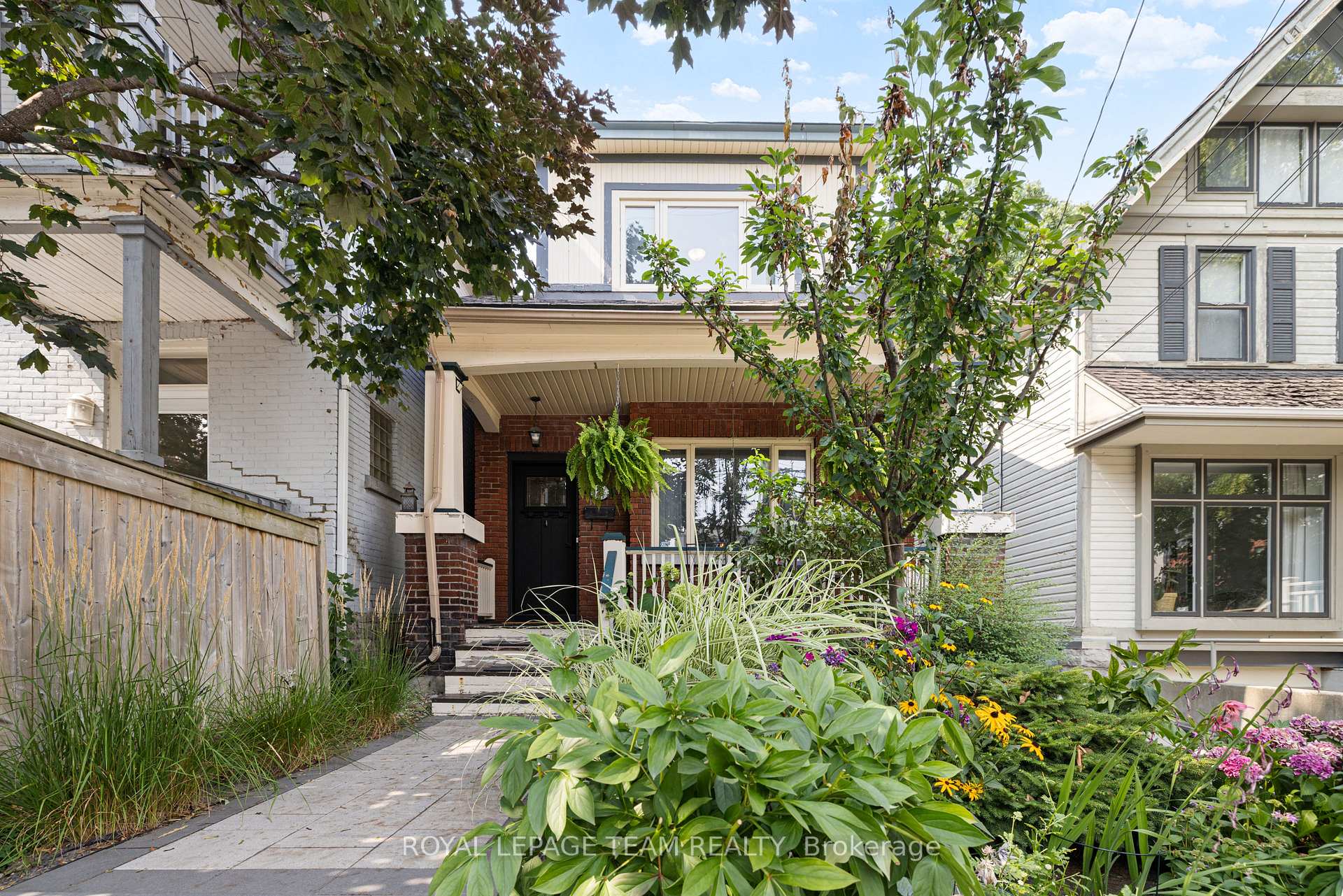 Photo 1 of 15 1/2 Fourth Avenue, Ottawa, Glebe — HOMEH