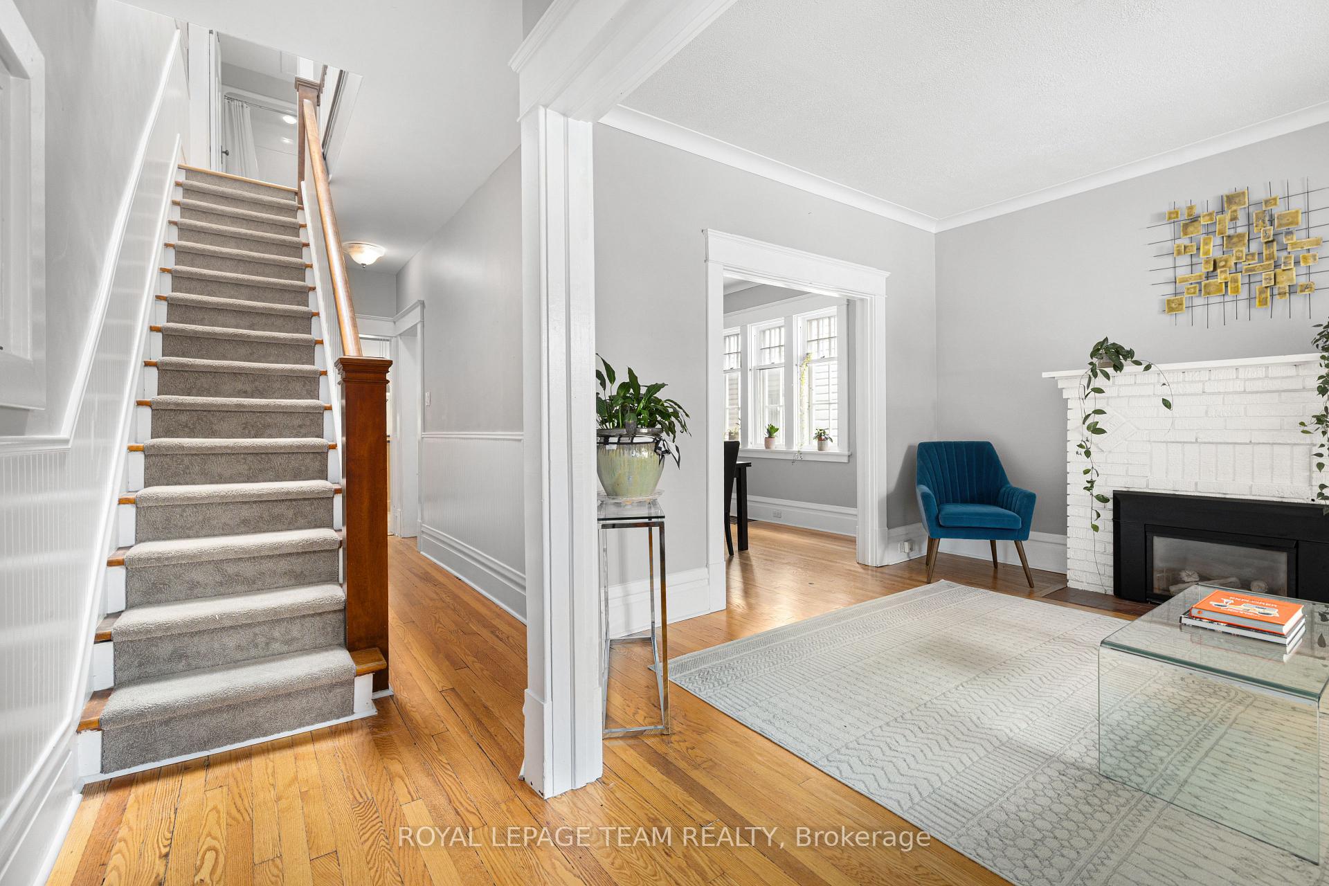 Photo 4 of 15 1/2 Fourth Avenue, Ottawa, Glebe — HOMEH