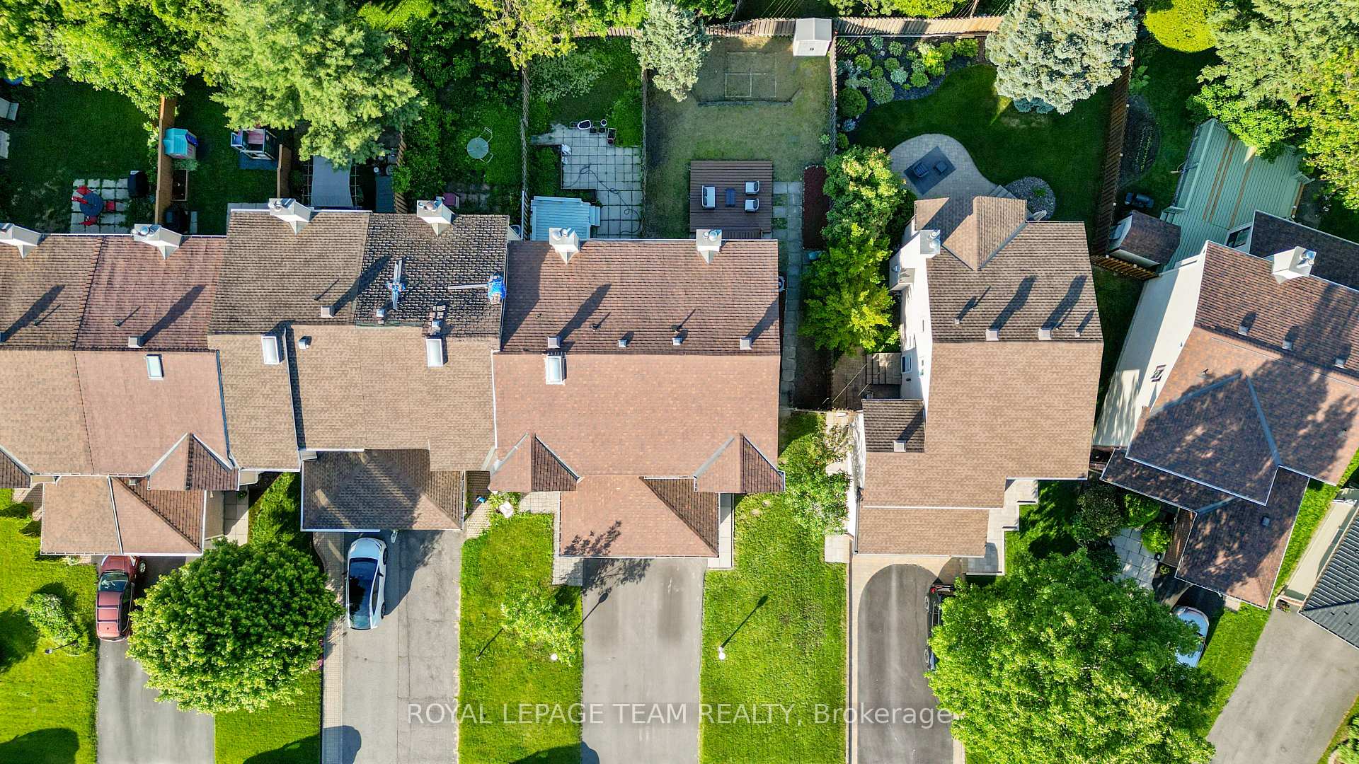 Photo 4 of 34 Shadetree Crescent, Ottawa, Borden Farm/Stewart Farm/Carleton Heights/Parkwood Hills — HOMEH