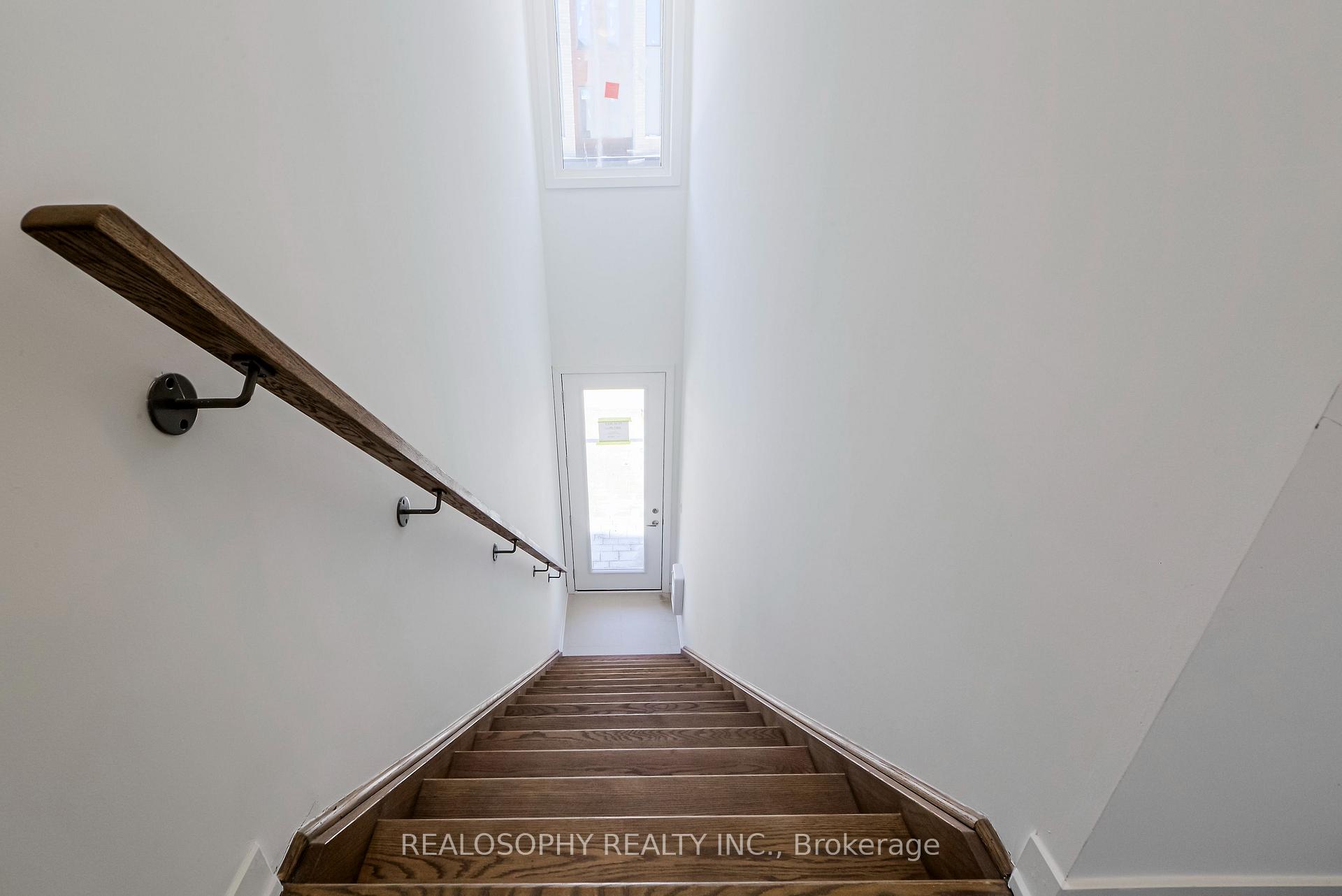 Photo 3 of Unit 6, 88 Turtle Island Road, Toronto, Englemount-Lawrence — HOMEH