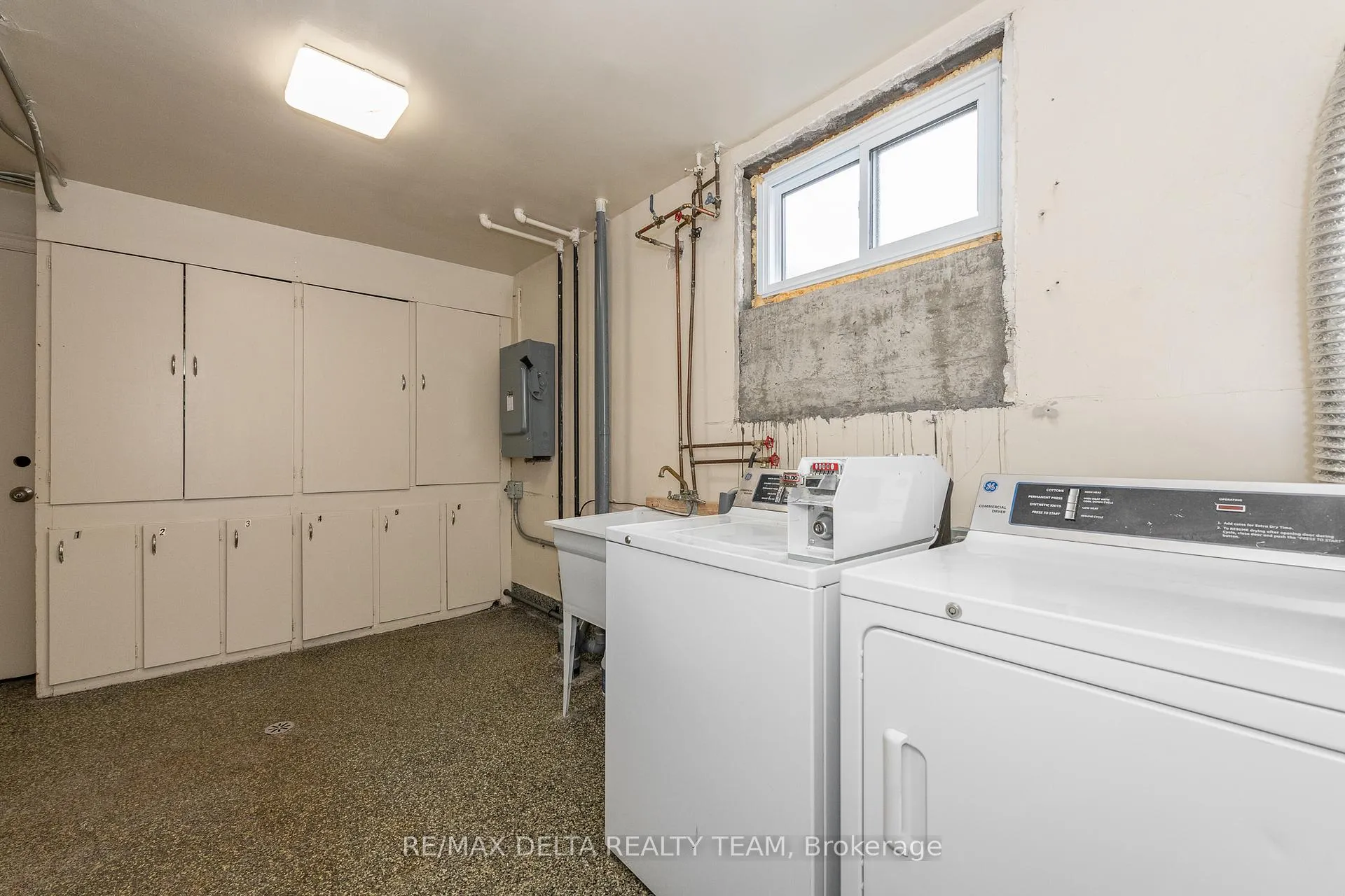 Photo 17 of Unit 6, 416 Dovercourt Avenue, Ottawa, Laurentianview — HOMEH