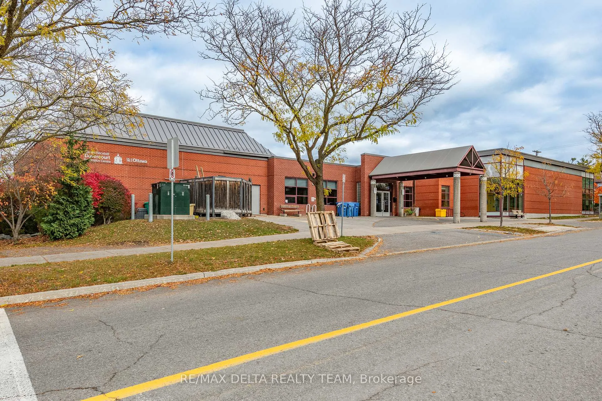 Photo 19 of Unit 6, 416 Dovercourt Avenue, Ottawa, Laurentianview — HOMEH
