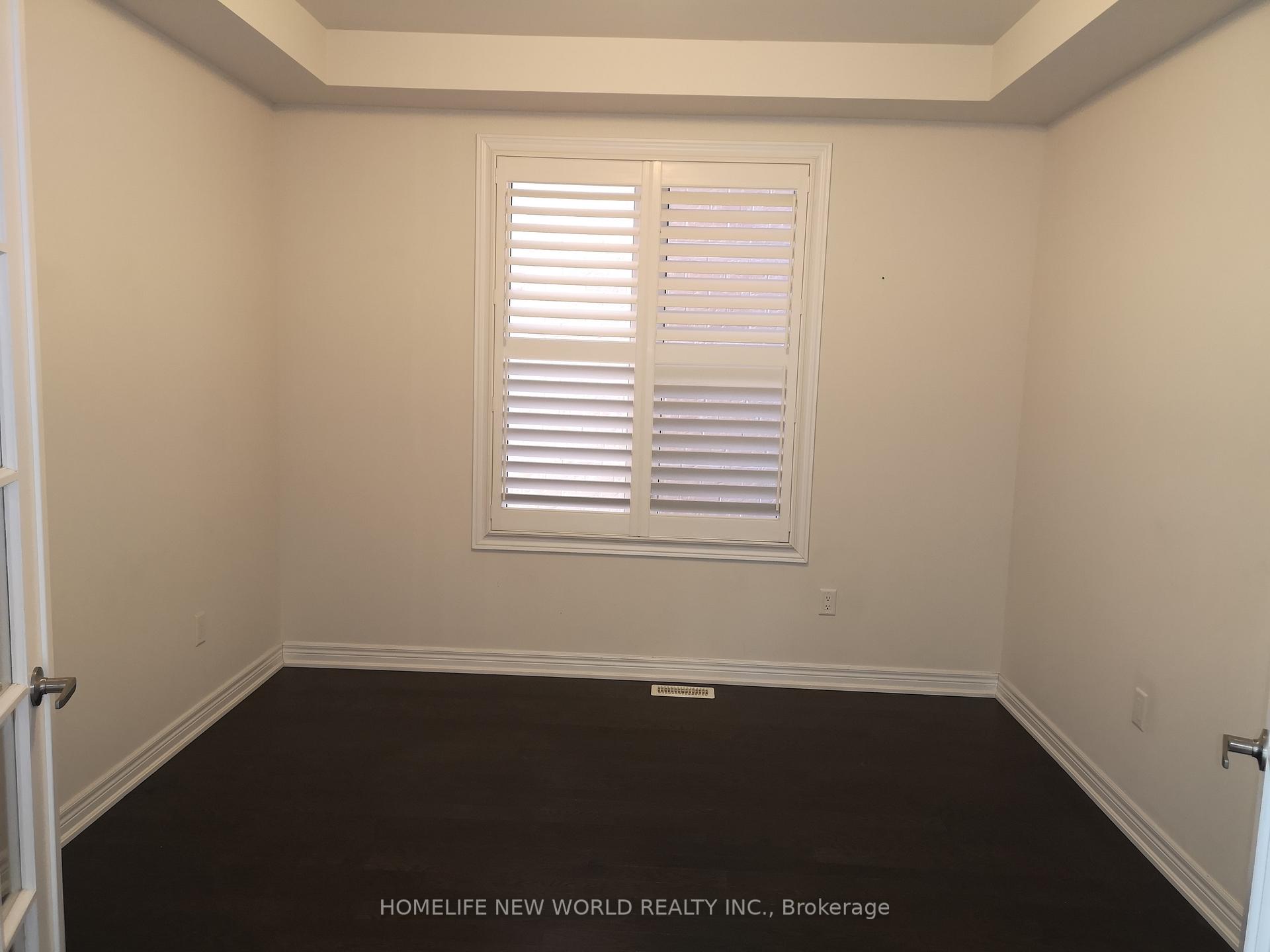 Photo 8 of Unit Main, 96 Roth Street, Aurora, Rural Aurora — HOMEH