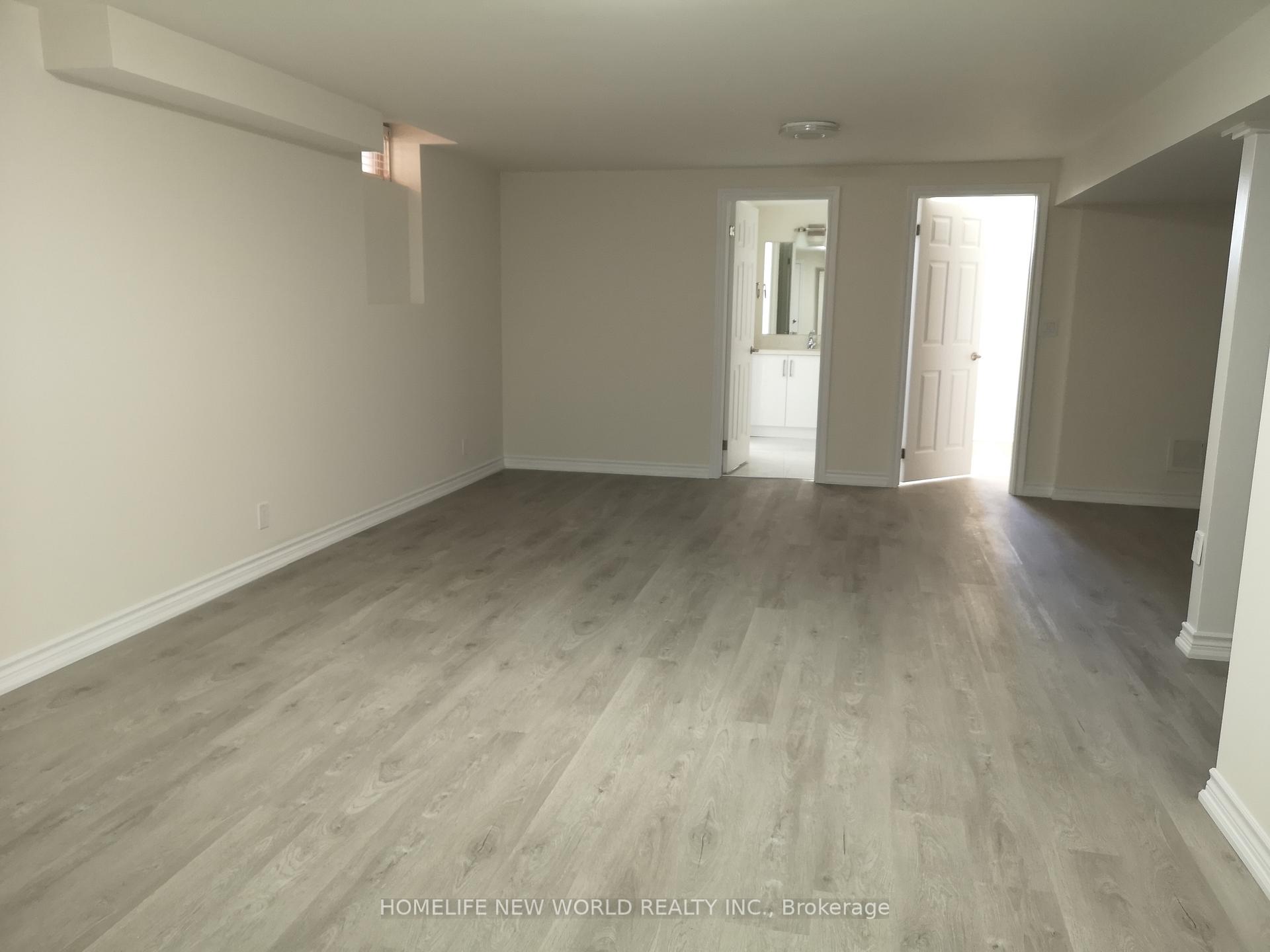Photo 12 of Unit Main, 96 Roth Street, Aurora, Rural Aurora — HOMEH
