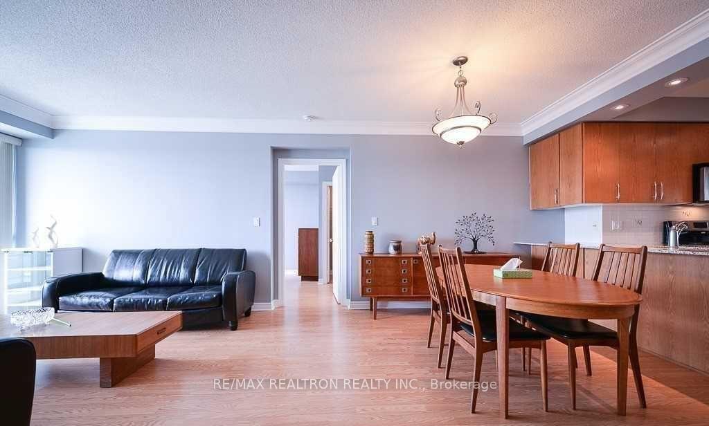 Photo 7 of Unit 609, 88 Promenade Circle, Vaughan, Brownridge — HOMEH