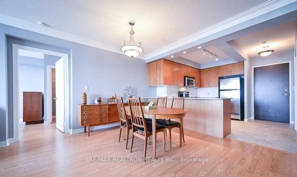 Photo 8 of Unit 609, 88 Promenade Circle, Vaughan, Brownridge — HOMEH