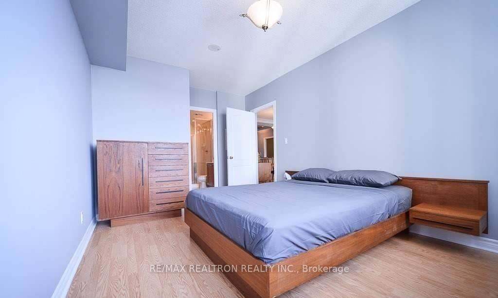 Photo 11 of Unit 609, 88 Promenade Circle, Vaughan, Brownridge — HOMEH