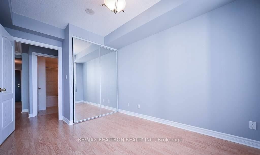 Photo 13 of Unit 609, 88 Promenade Circle, Vaughan, Brownridge — HOMEH