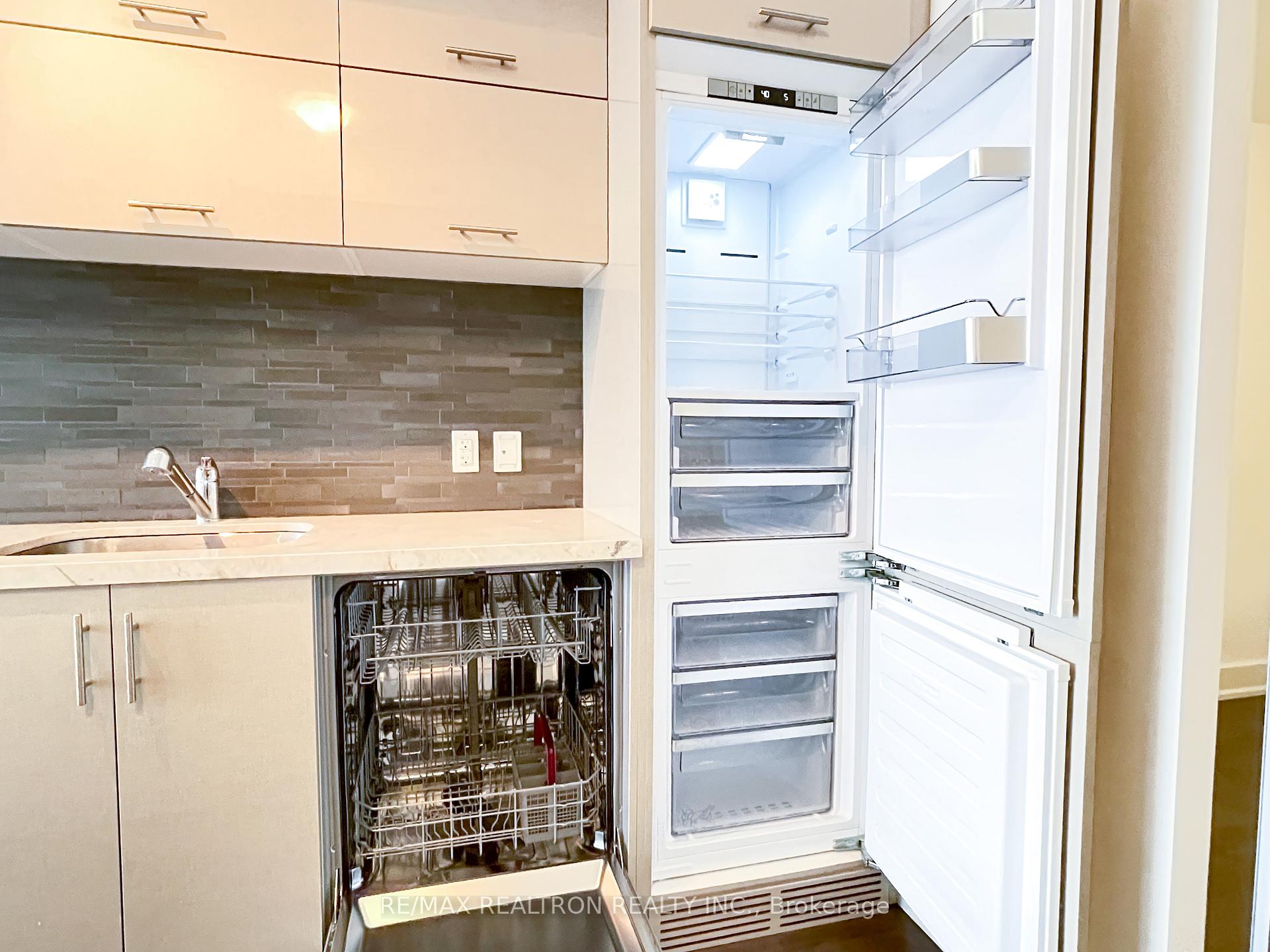 Photo 8 of Unit 1509, 8081 Birchmount Road, Markham, Unionville — HOMEH