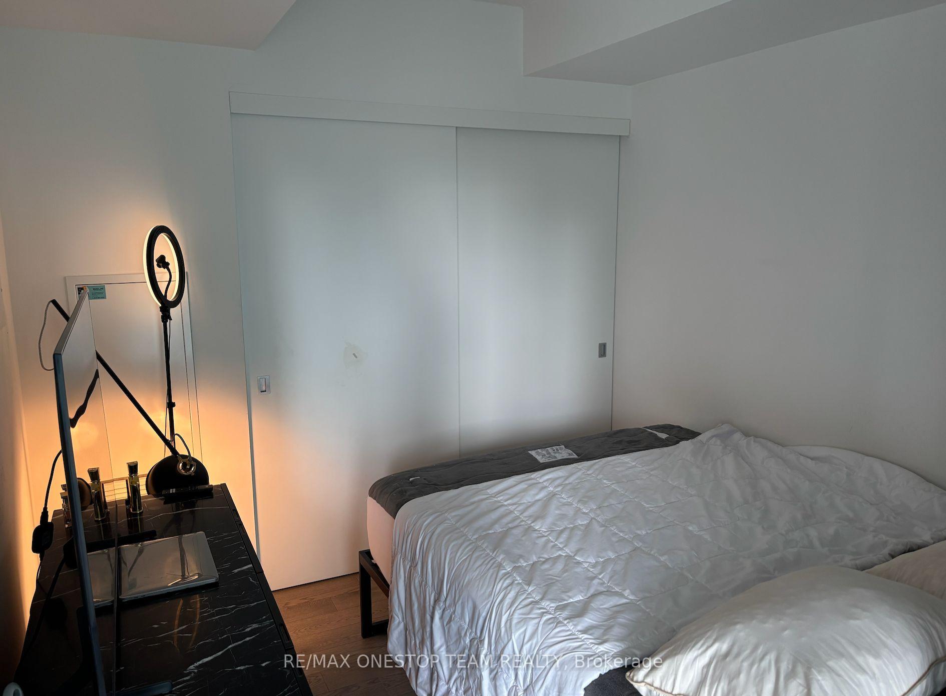 Photo 8 of Unit 1312, 25 Richmond Street E, Toronto, Church-Yonge Corridor — HOMEH
