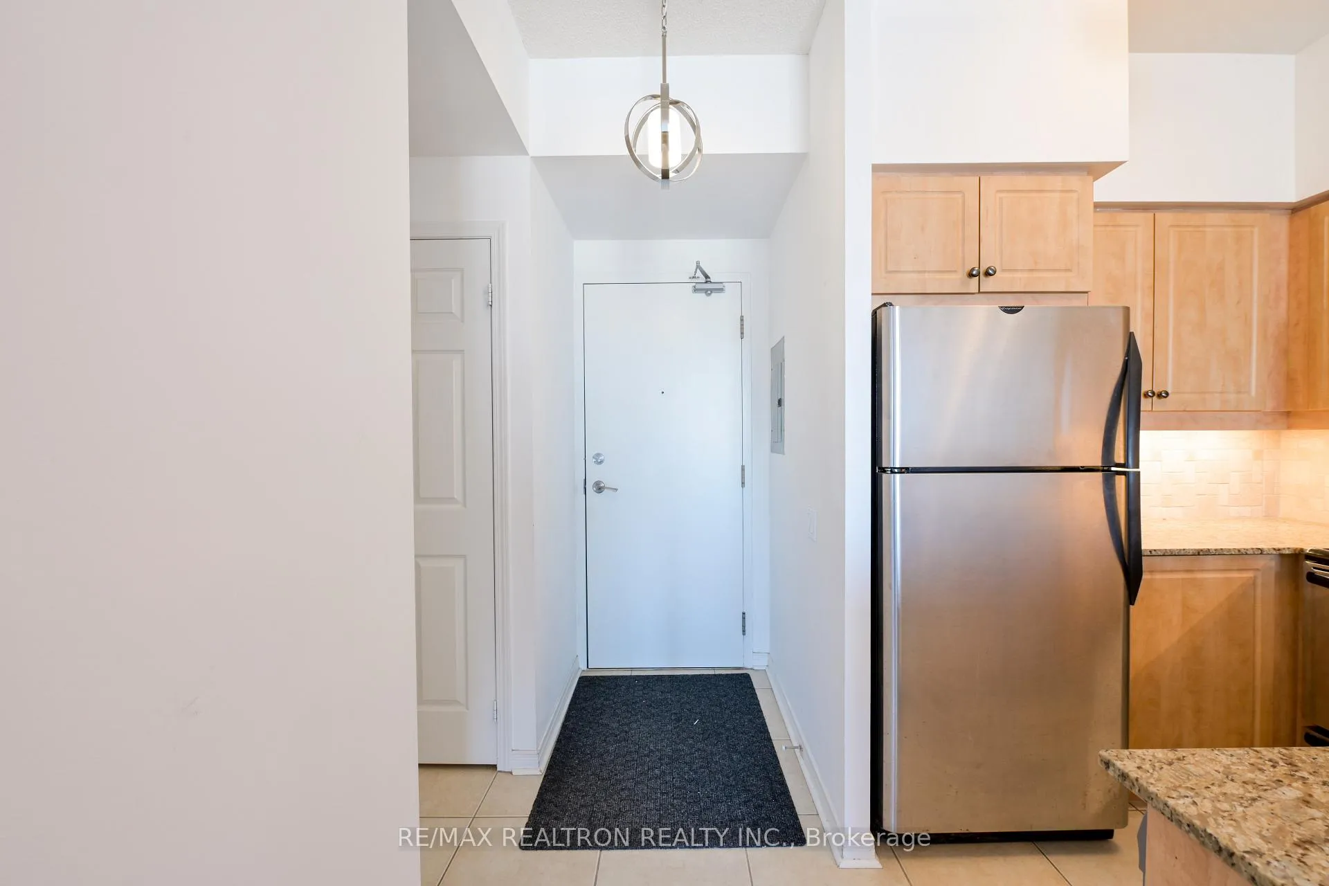Photo 6 of Unit 407, 451 Rosewell Avenue, Toronto, Lawrence Park South — HOMEH
