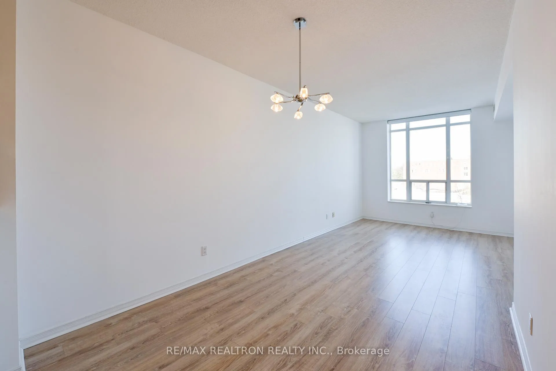 Photo 14 of Unit 407, 451 Rosewell Avenue, Toronto, Lawrence Park South — HOMEH