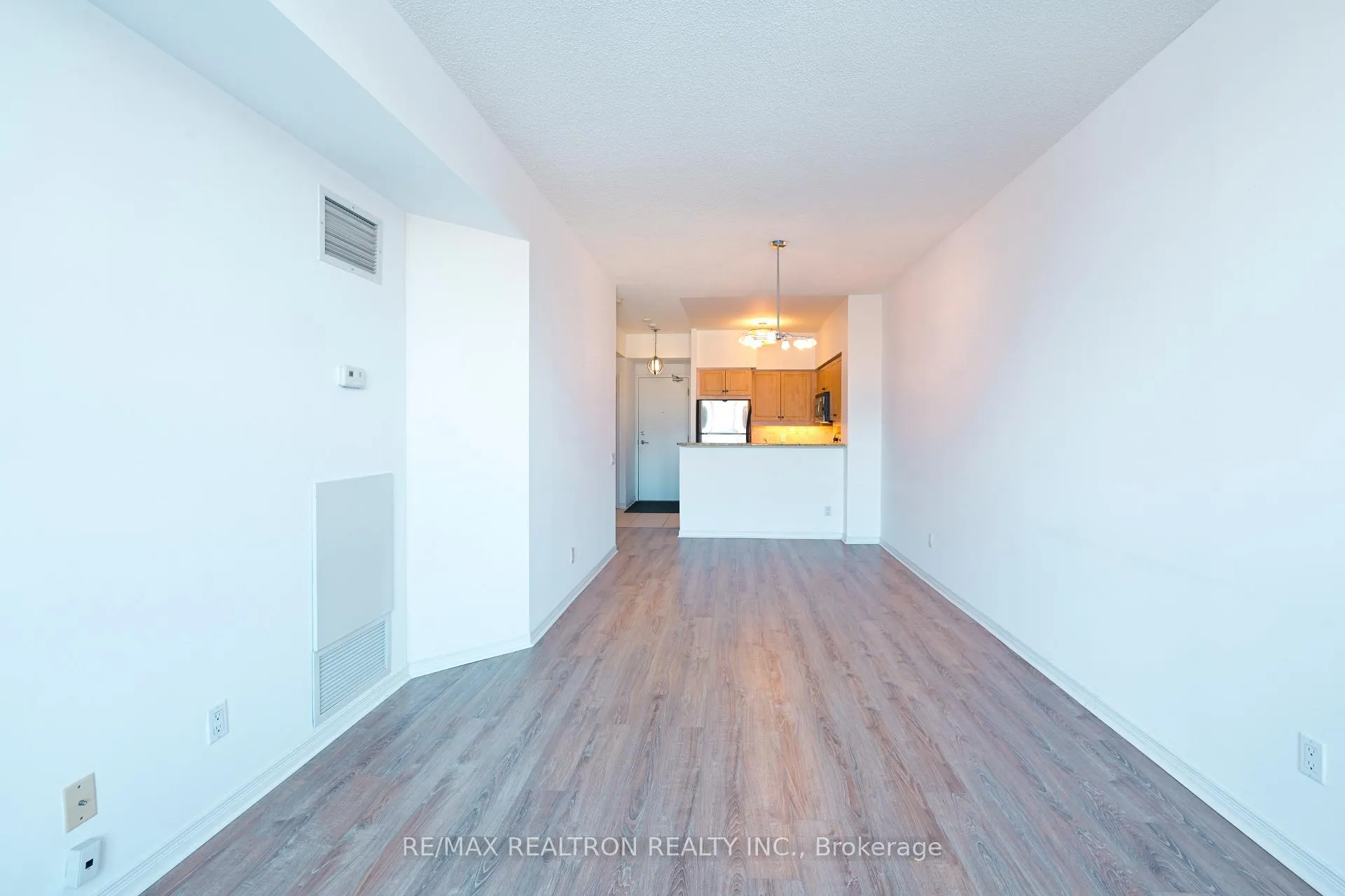 Photo 18 of Unit 407, 451 Rosewell Avenue, Toronto, Lawrence Park South — HOMEH