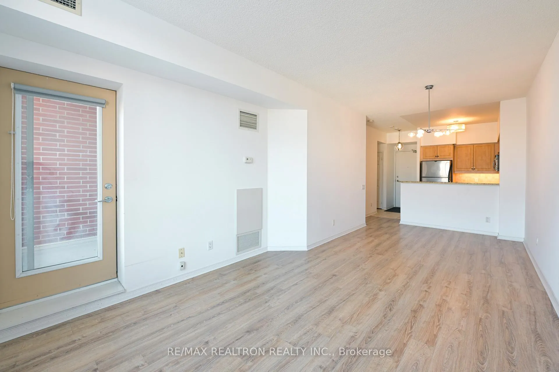 Photo 19 of Unit 407, 451 Rosewell Avenue, Toronto, Lawrence Park South — HOMEH