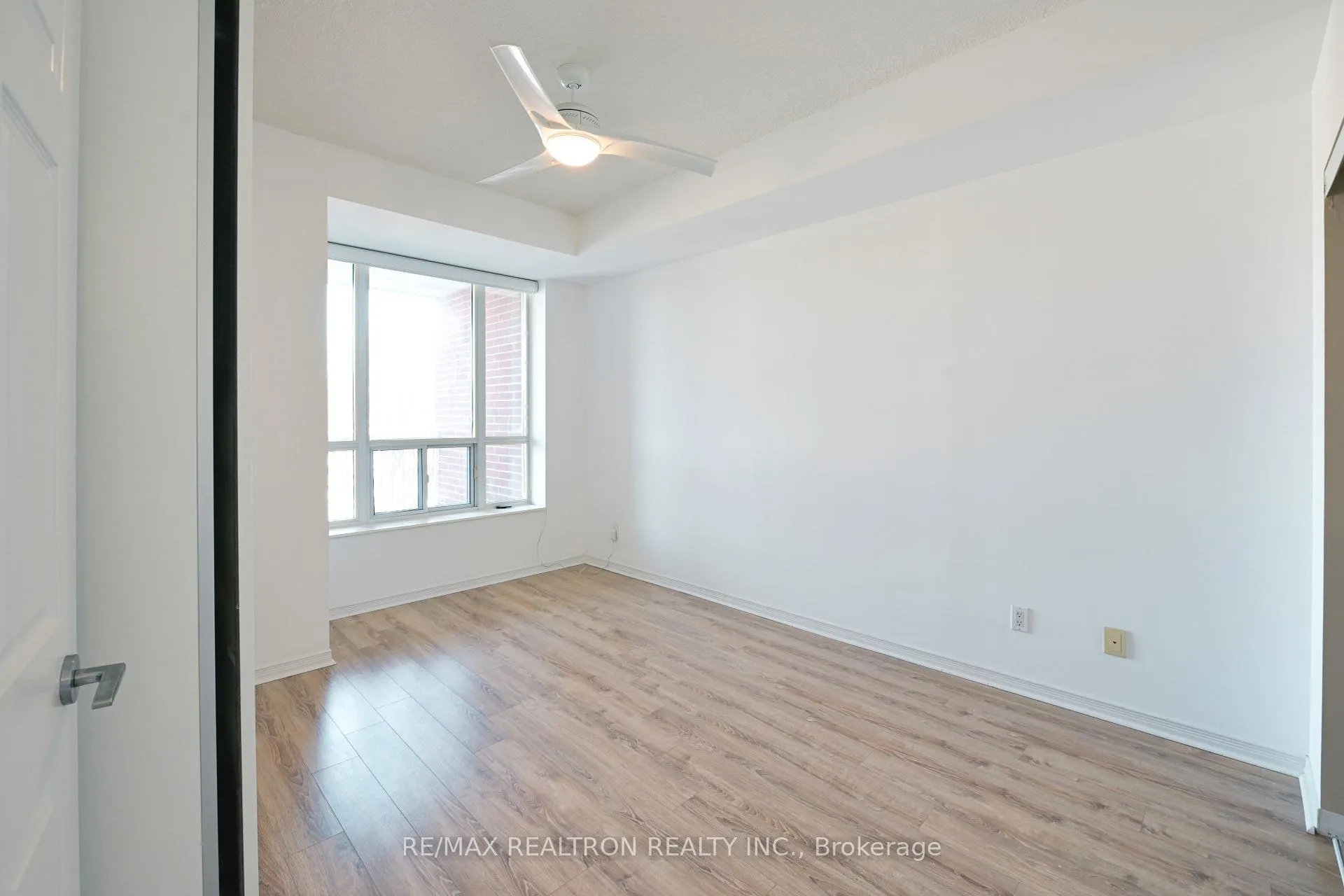 Photo 23 of Unit 407, 451 Rosewell Avenue, Toronto, Lawrence Park South — HOMEH