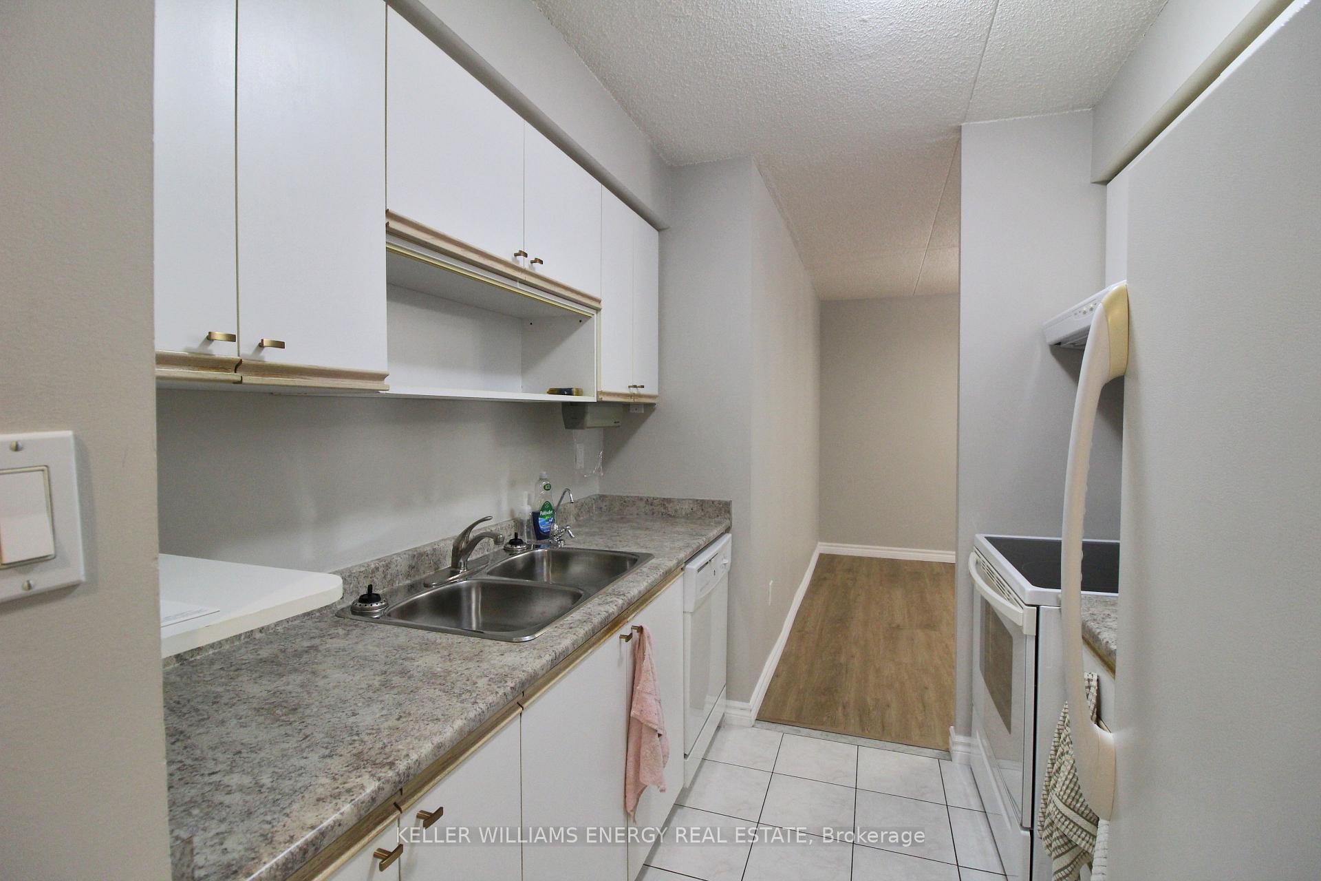 Photo 4 of Unit 504, 1530 Pickering Parkway, Pickering, Town Centre — HOMEH