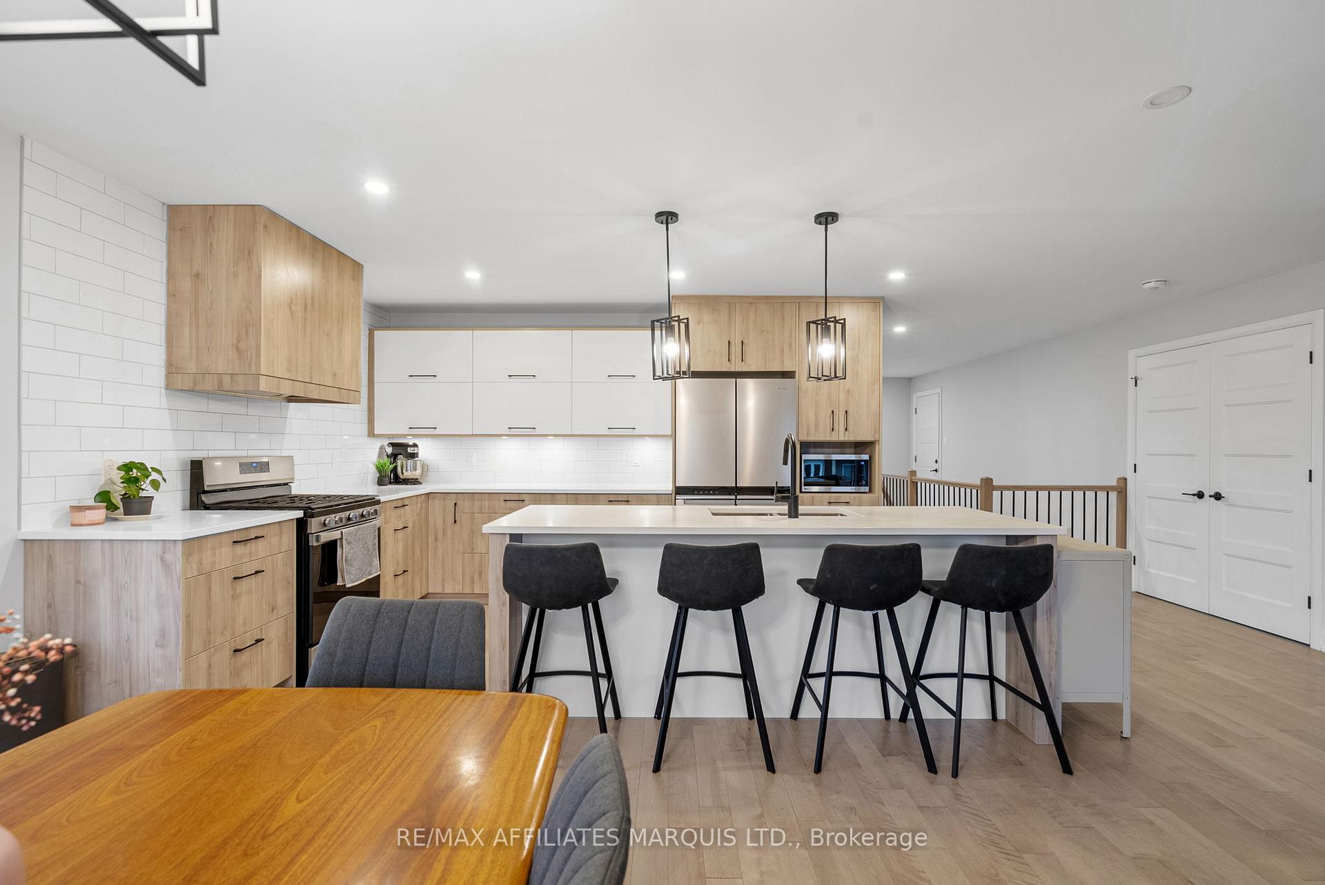 Photo 9 of 2341 Crewson Court, Cornwall — HOMEH