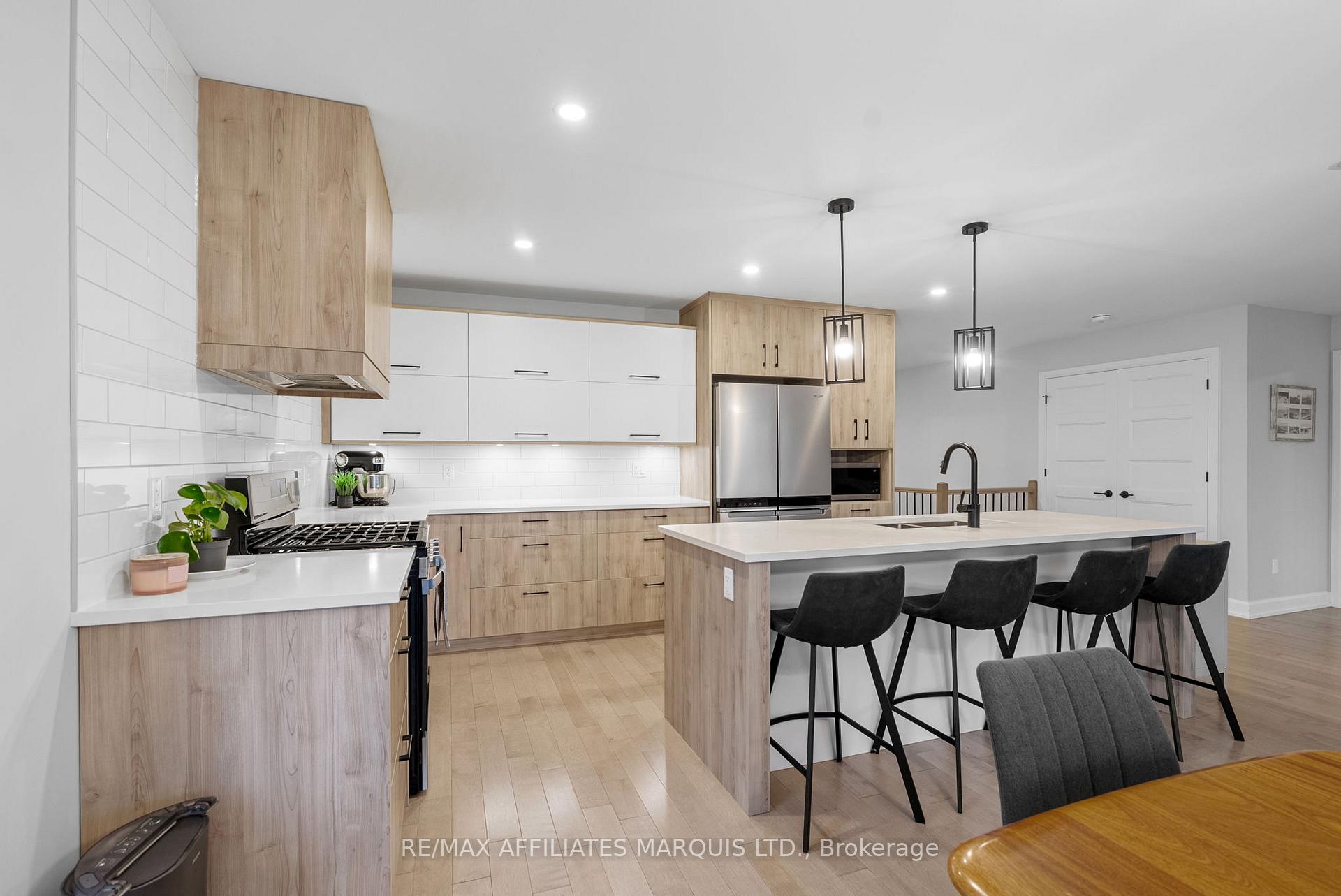 Photo 11 of 2341 Crewson Court, Cornwall — HOMEH