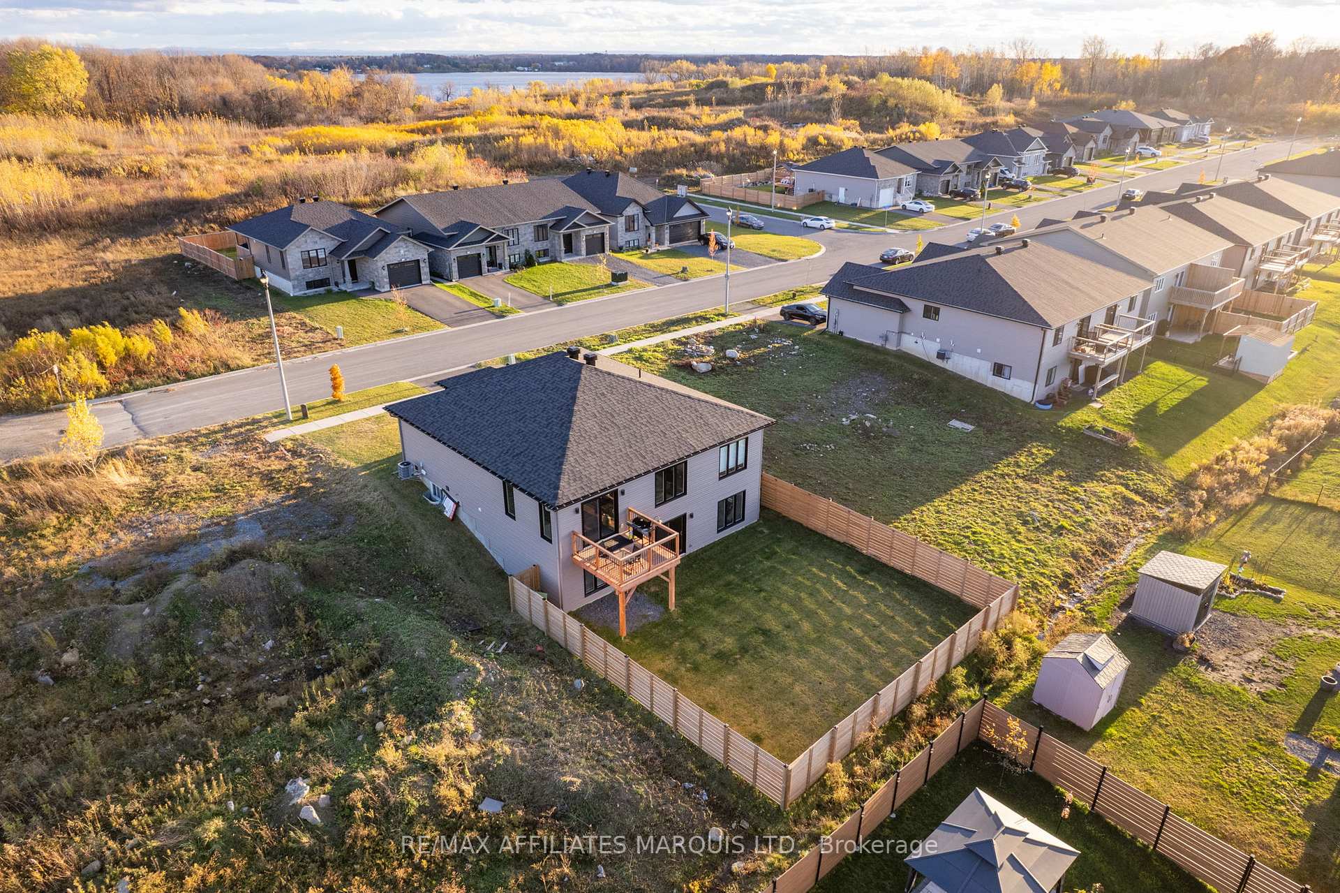 Photo 50 of 2341 Crewson Court, Cornwall — HOMEH