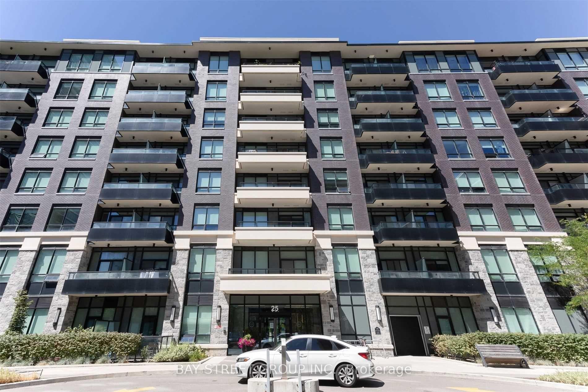 Photo 2 of Unit 727, 25 Water Walk Drive, Markham, Unionville — HOMEH