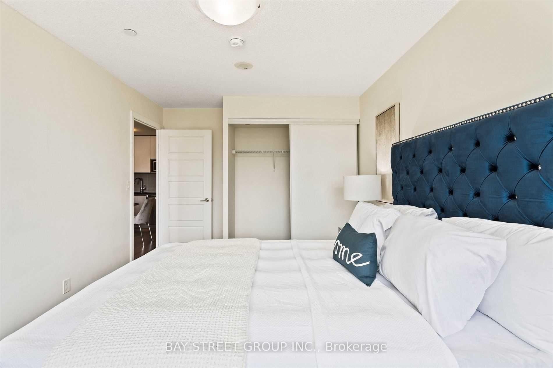 Photo 16 of Unit 727, 25 Water Walk Drive, Markham, Unionville — HOMEH