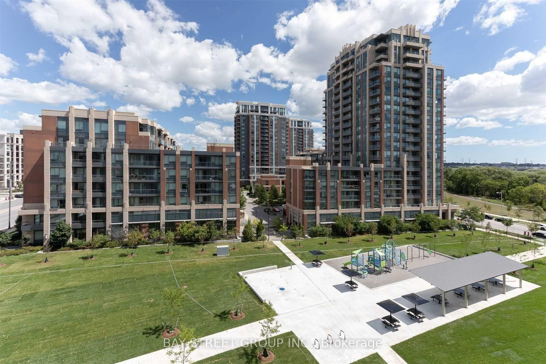 Photo 23 of Unit 727, 25 Water Walk Drive, Markham, Unionville — HOMEH