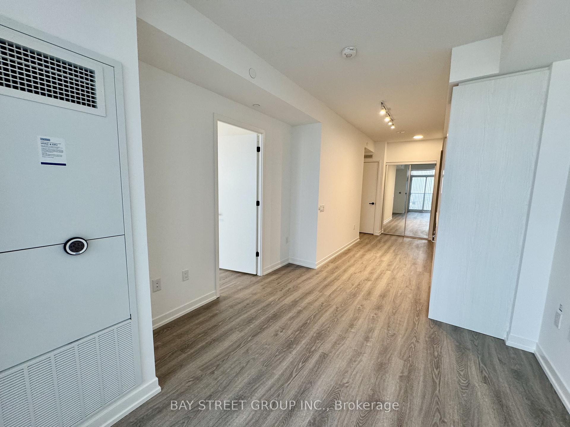 Photo 16 of Unit 1007, 8 Interchange Way, Vaughan, Vaughan Corporate Centre — HOMEH
