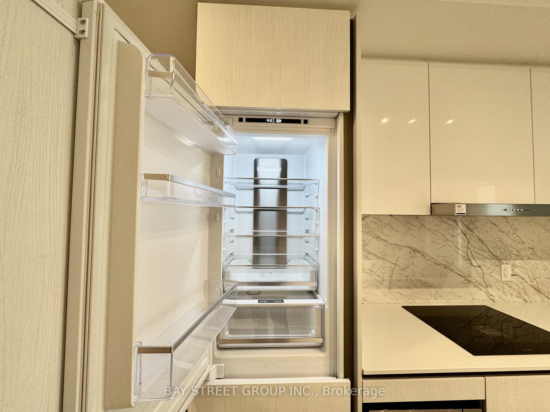 Photo 22 of Unit 1007, 8 Interchange Way, Vaughan, Vaughan Corporate Centre — HOMEH
