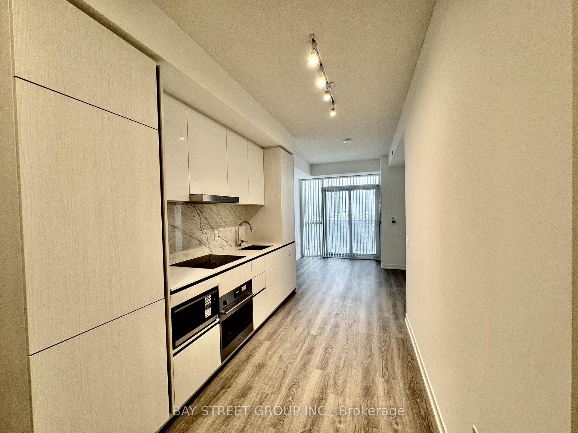 Photo 26 of Unit 1007, 8 Interchange Way, Vaughan, Vaughan Corporate Centre — HOMEH