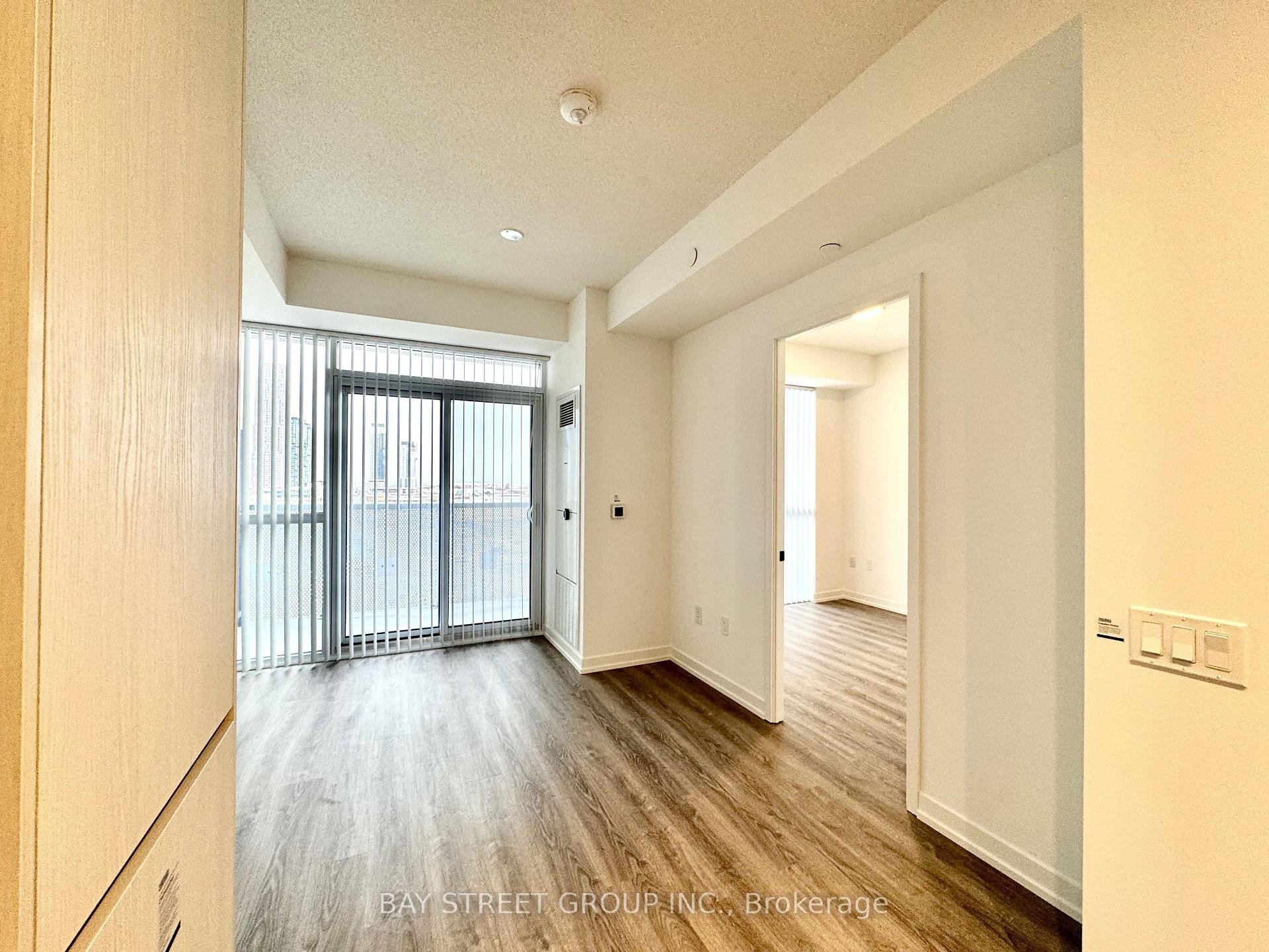 Photo 31 of Unit 1007, 8 Interchange Way, Vaughan, Vaughan Corporate Centre — HOMEH