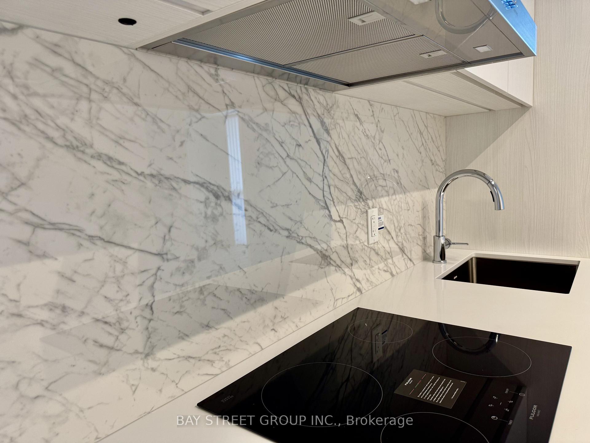 Photo 32 of Unit 1007, 8 Interchange Way, Vaughan, Vaughan Corporate Centre — HOMEH