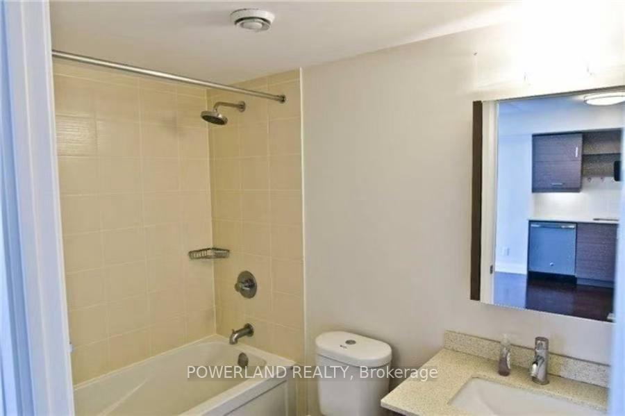 Photo 3 of Unit 907, 1 Uptown Drive, Markham, Unionville — HOMEH