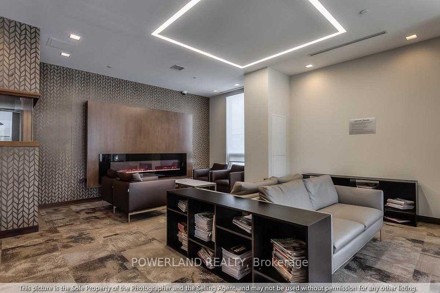 Photo 12 of Unit 907, 1 Uptown Drive, Markham, Unionville — HOMEH