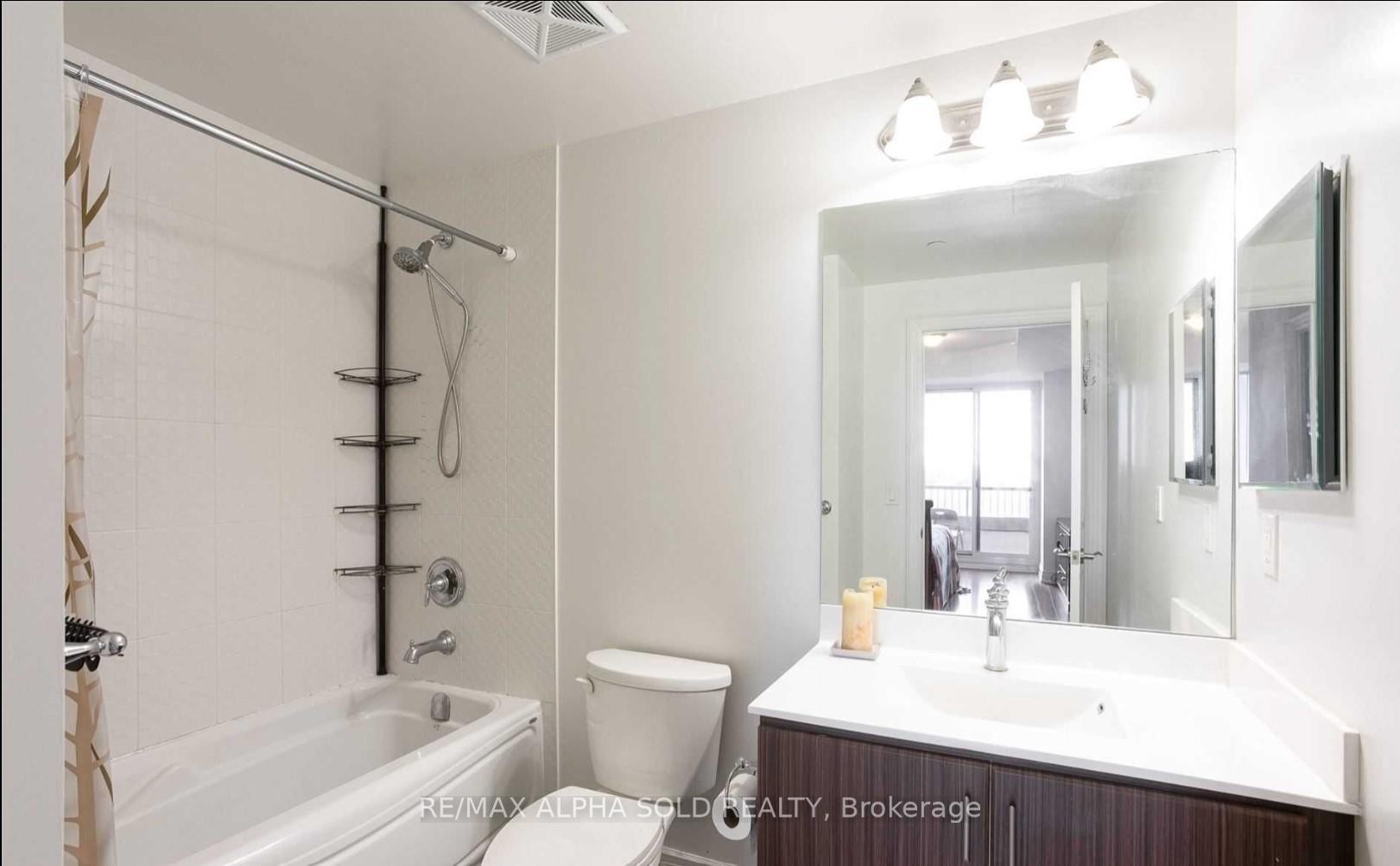 Photo 10 of Unit 709, 38 Cedarland Drive, Markham, Unionville — HOMEH