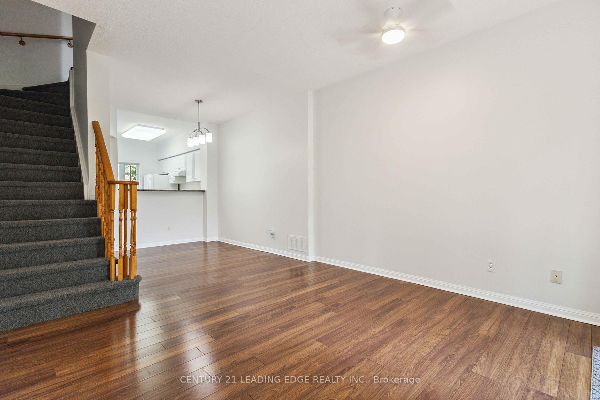 Photo 8 of Unit 8, 6 St Moritz Way N, Markham, Unionville — HOMEH