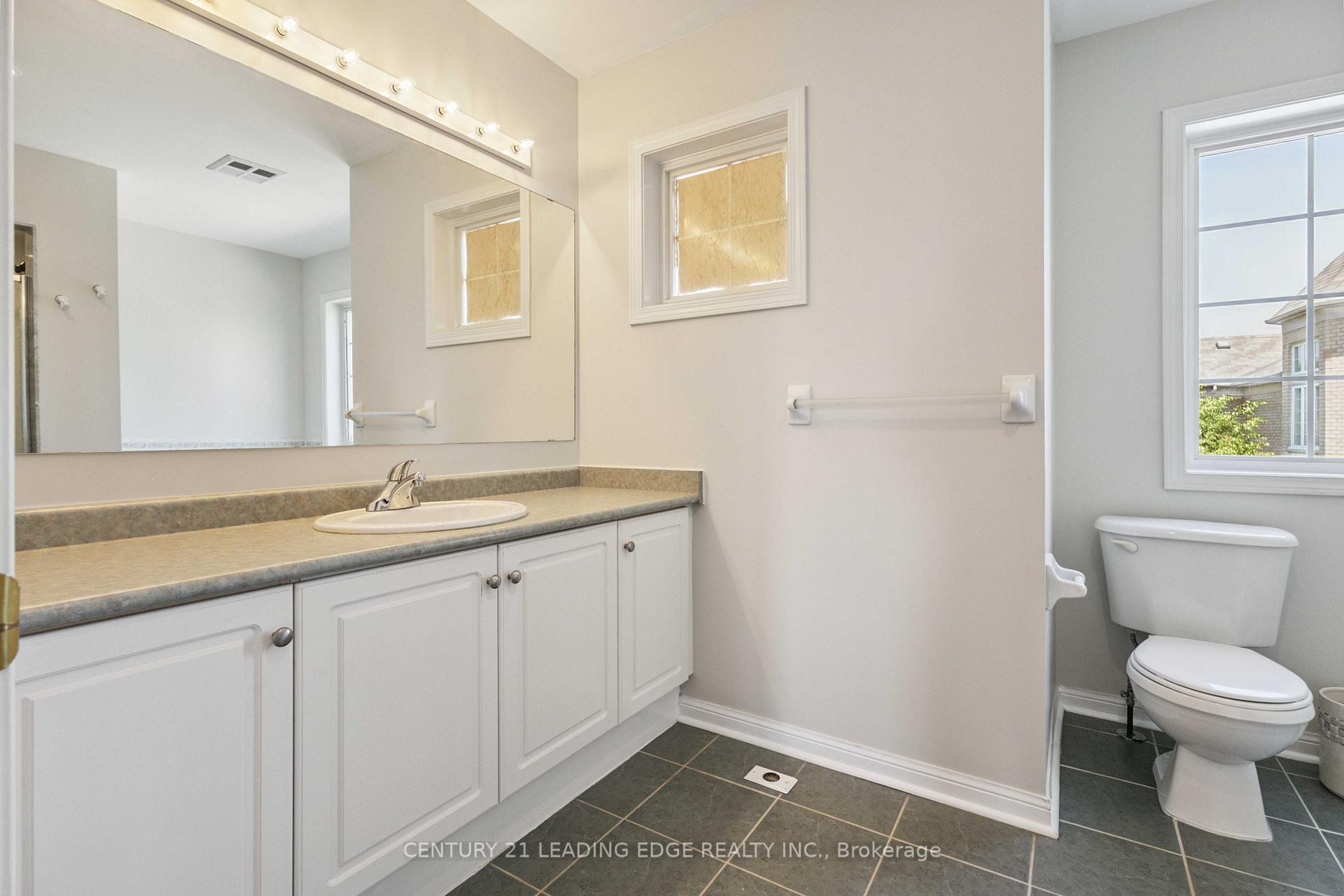 Photo 18 of Unit 8, 6 St Moritz Way N, Markham, Unionville — HOMEH
