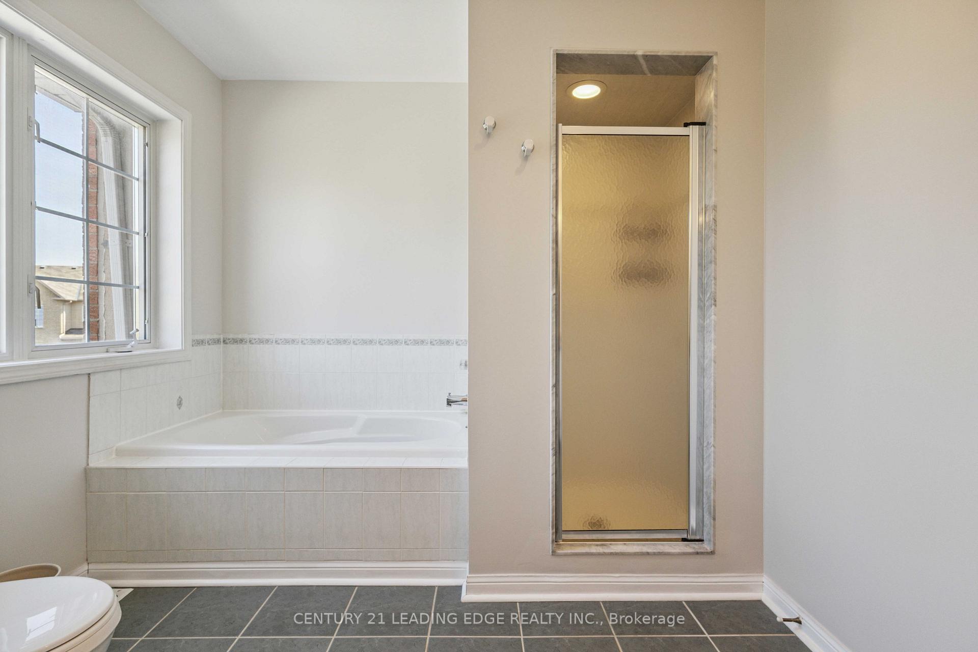 Photo 19 of Unit 8, 6 St Moritz Way N, Markham, Unionville — HOMEH
