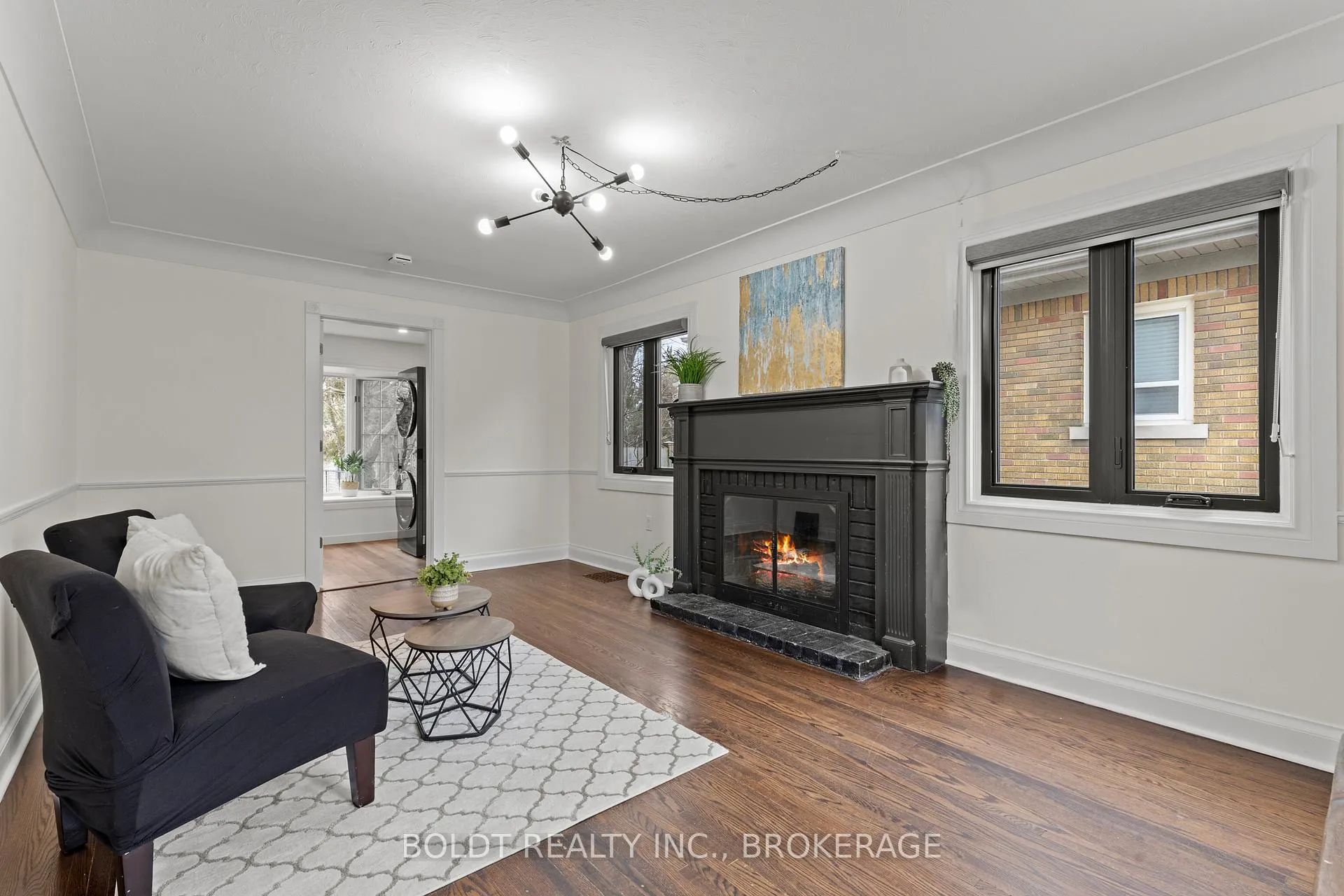 Photo 5 of 322 Queenston Street, St. Catharines, Oakdale — HOMEH