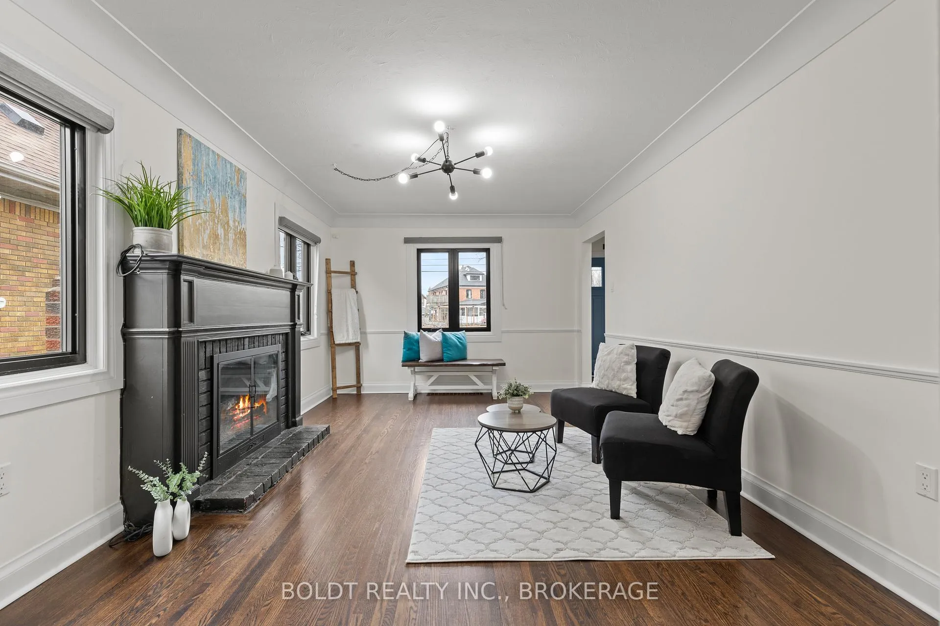 Photo 8 of 322 Queenston Street, St. Catharines, Oakdale — HOMEH
