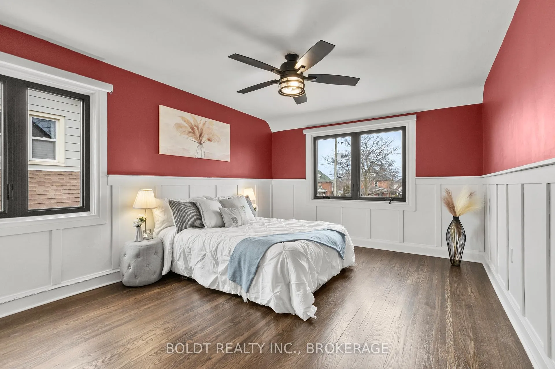 Photo 17 of 322 Queenston Street, St. Catharines, Oakdale — HOMEH