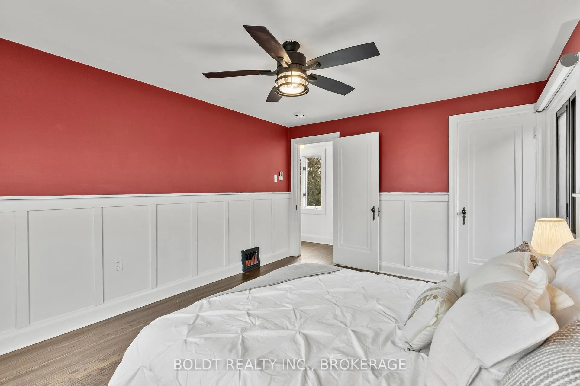 Photo 18 of 322 Queenston Street, St. Catharines, Oakdale — HOMEH