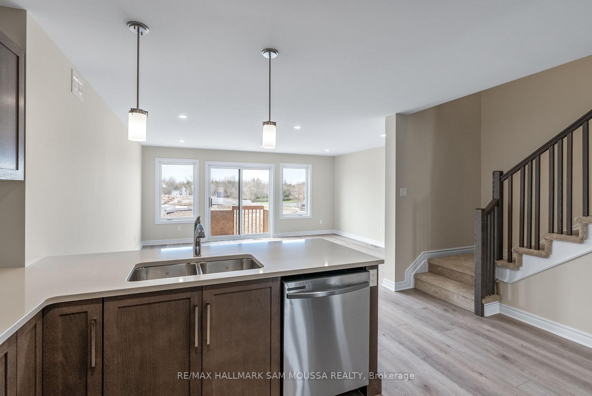 Photo 10 of 68 O'Donovan Drive, Carleton Place — HOMEH