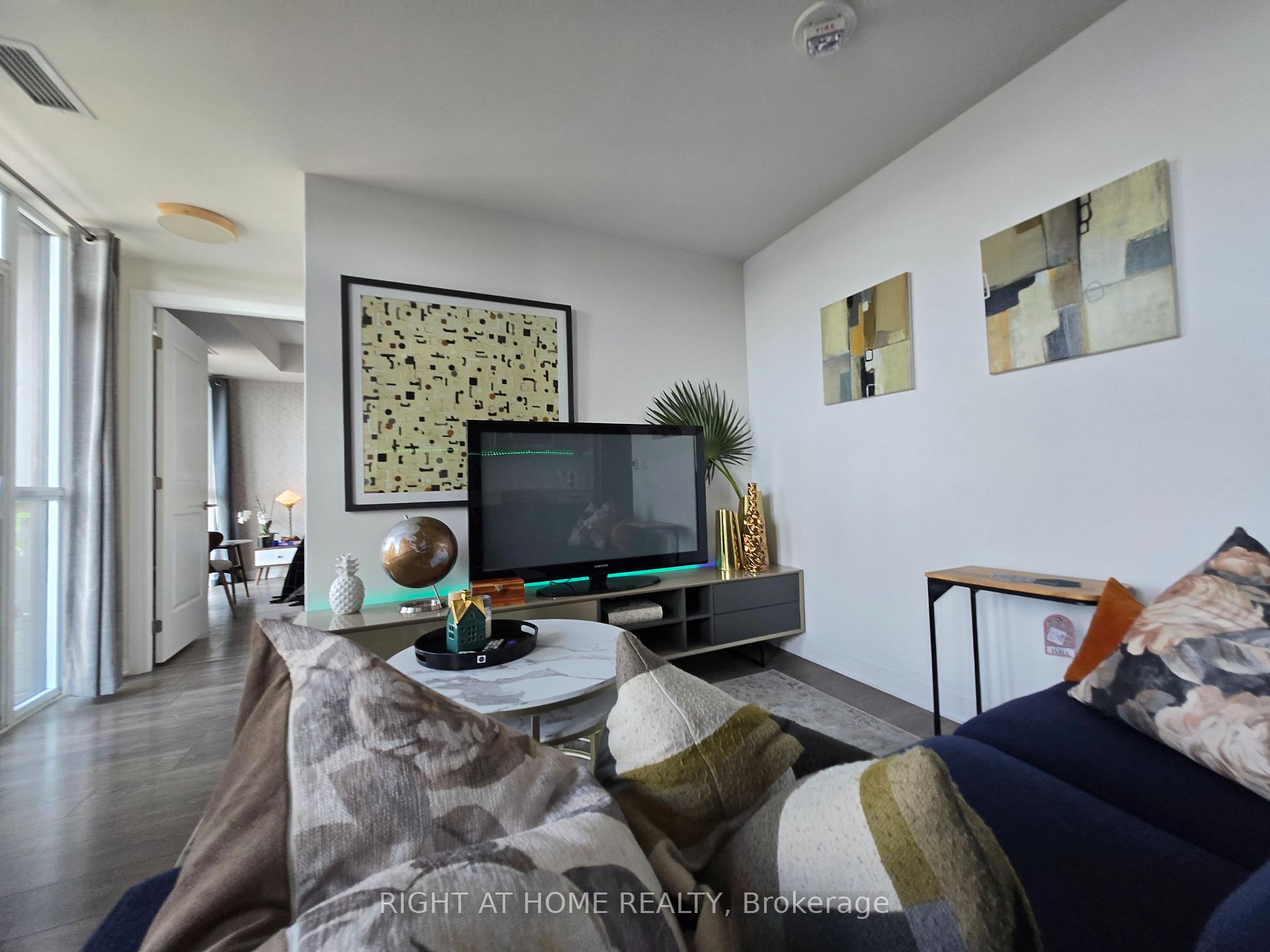 Photo 8 of Unit 715, 2301 Danforth Avenue E, Toronto, East End-Danforth — HOMEH