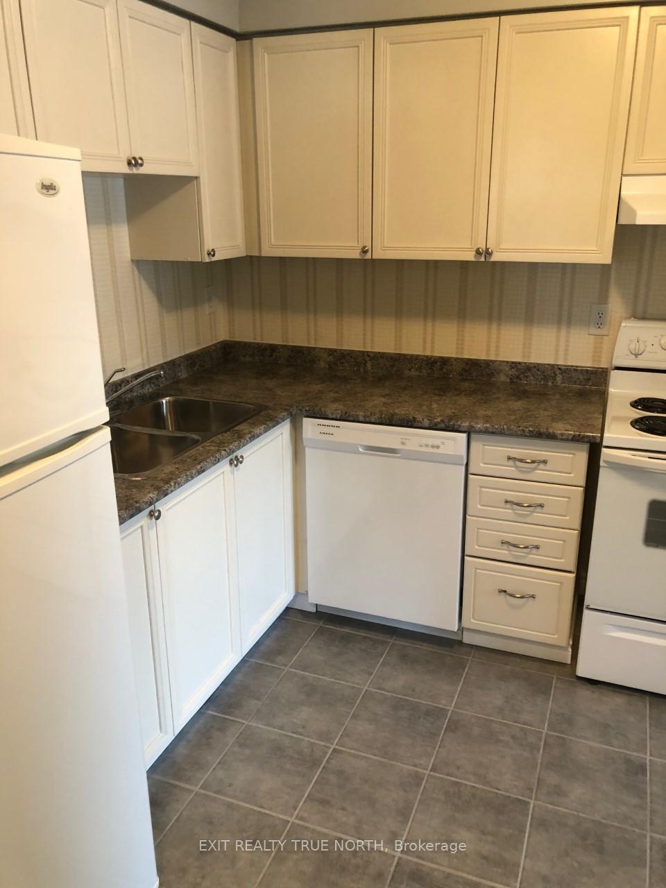Photo 4 of Unit 1, 30 Loggers Run, Barrie, Ardagh — HOMEH