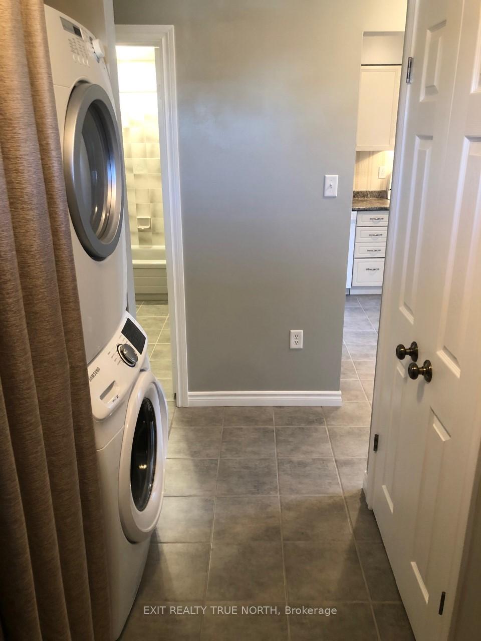 Photo 10 of Unit 1, 30 Loggers Run, Barrie, Ardagh — HOMEH
