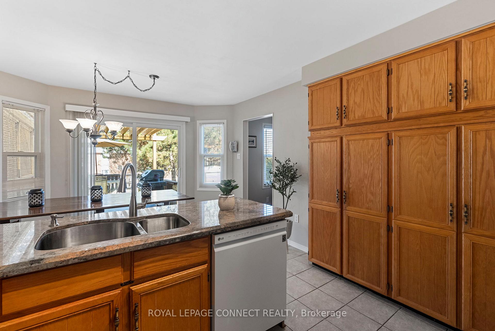 Photo 10 of 2 Milgate Place, Aurora, Aurora Highlands — HOMEH