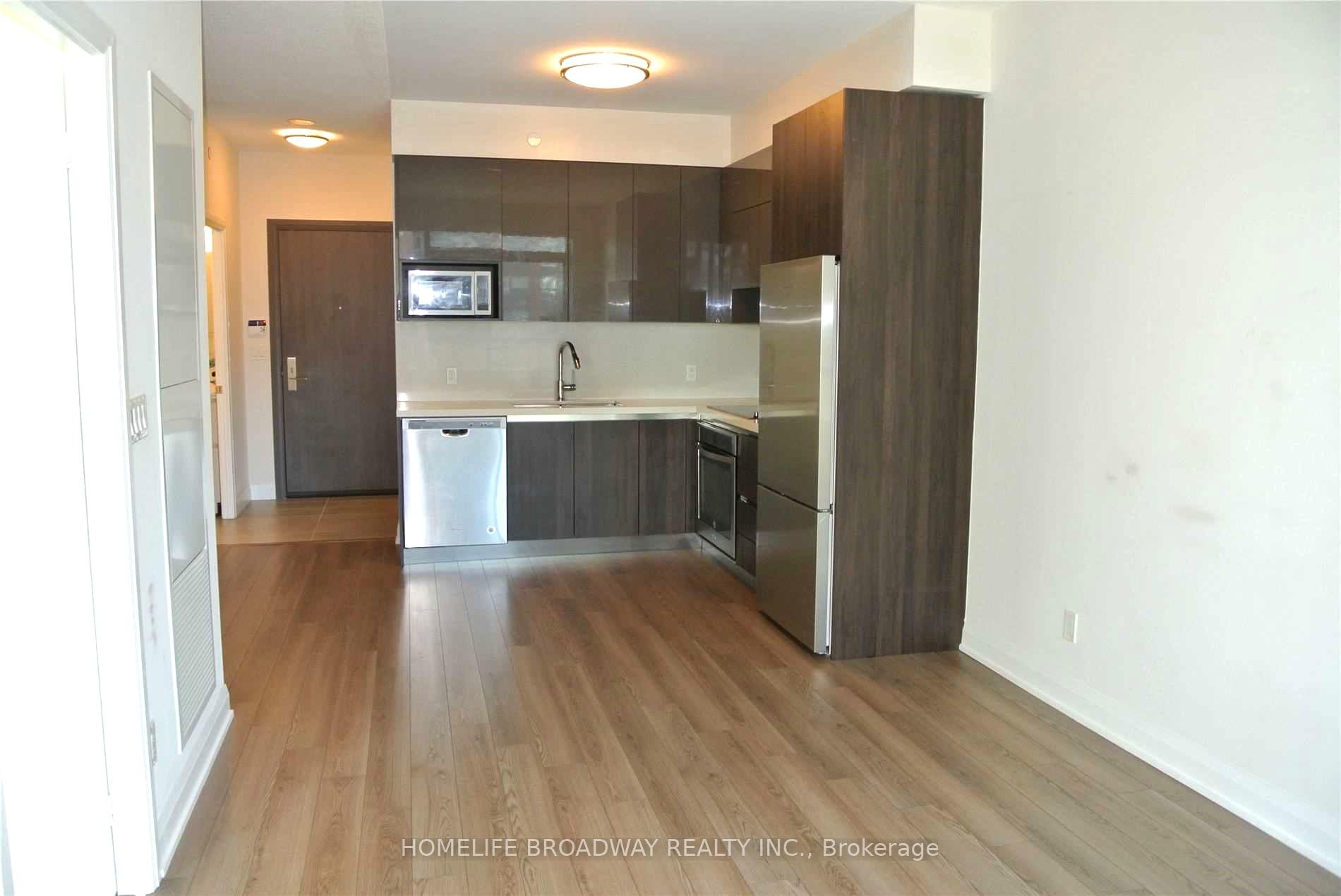Photo 3 of Unit 308, 15 Water Walk Drive, Markham, Unionville — HOMEH