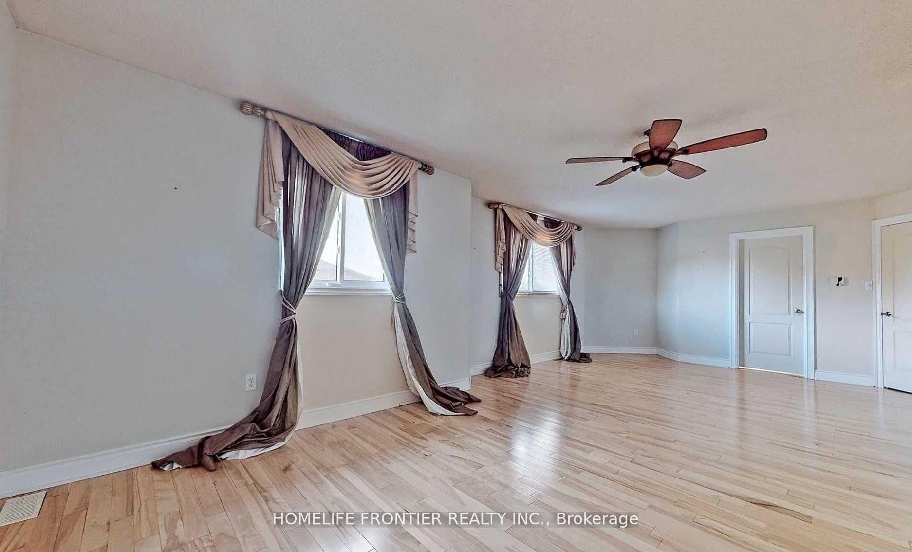 Photo 6 of 82 Grace Crescent, Barrie, Painswick South — HOMEH