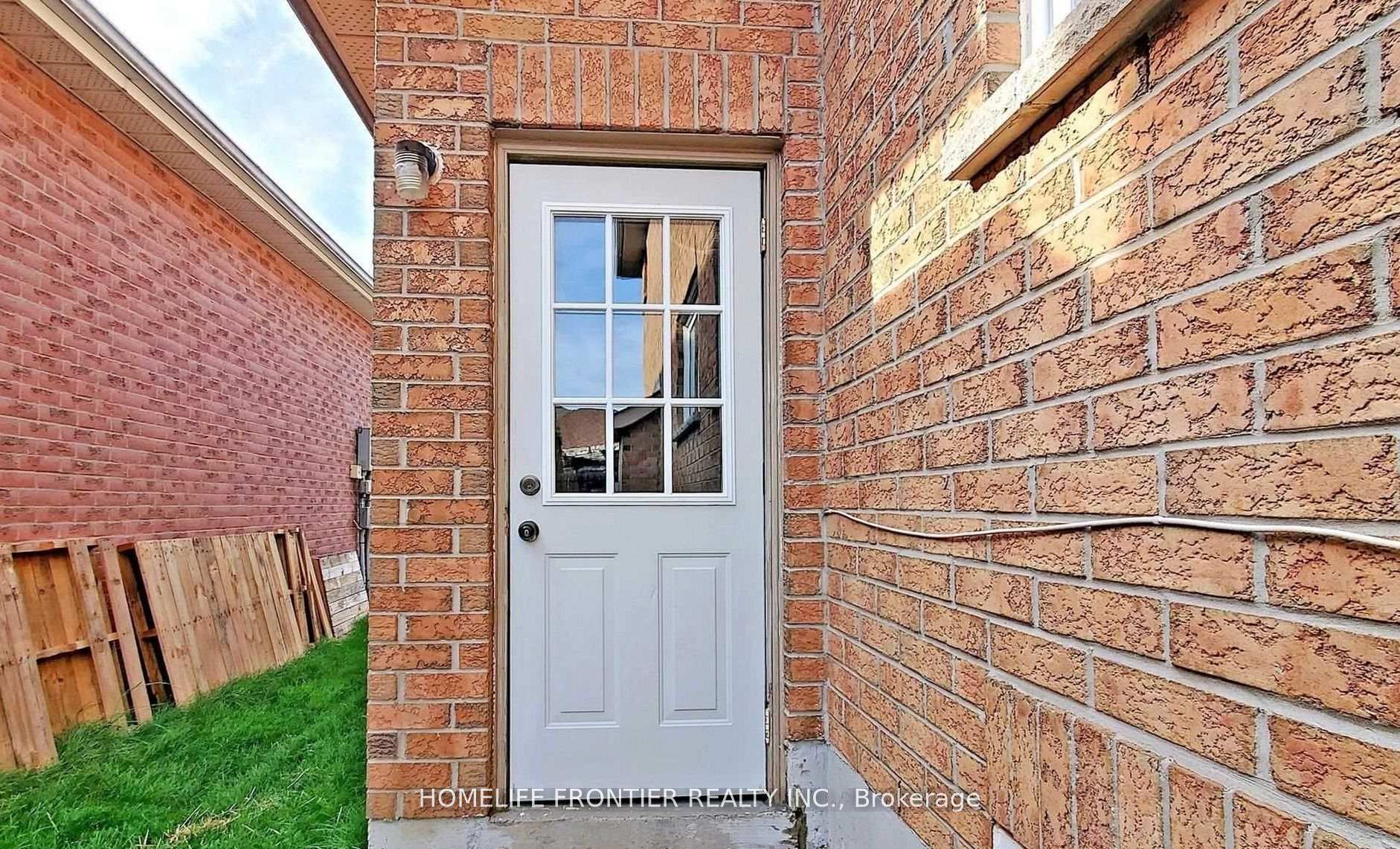 Photo 17 of 82 Grace Crescent, Barrie, Painswick South — HOMEH