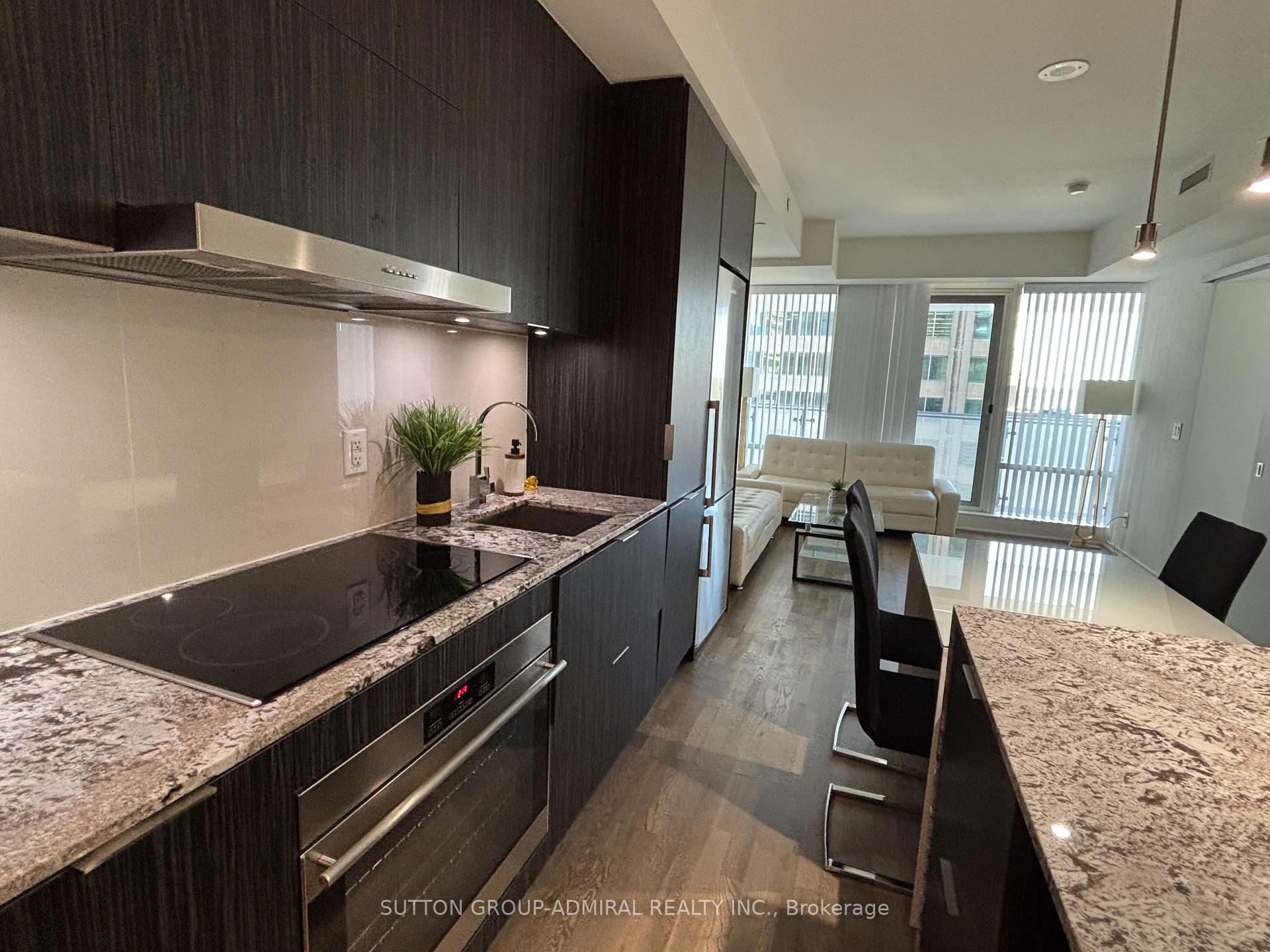 Photo 4 of Unit 1012, 1 Bloor Street E, Toronto, Church-Yonge Corridor — HOMEH